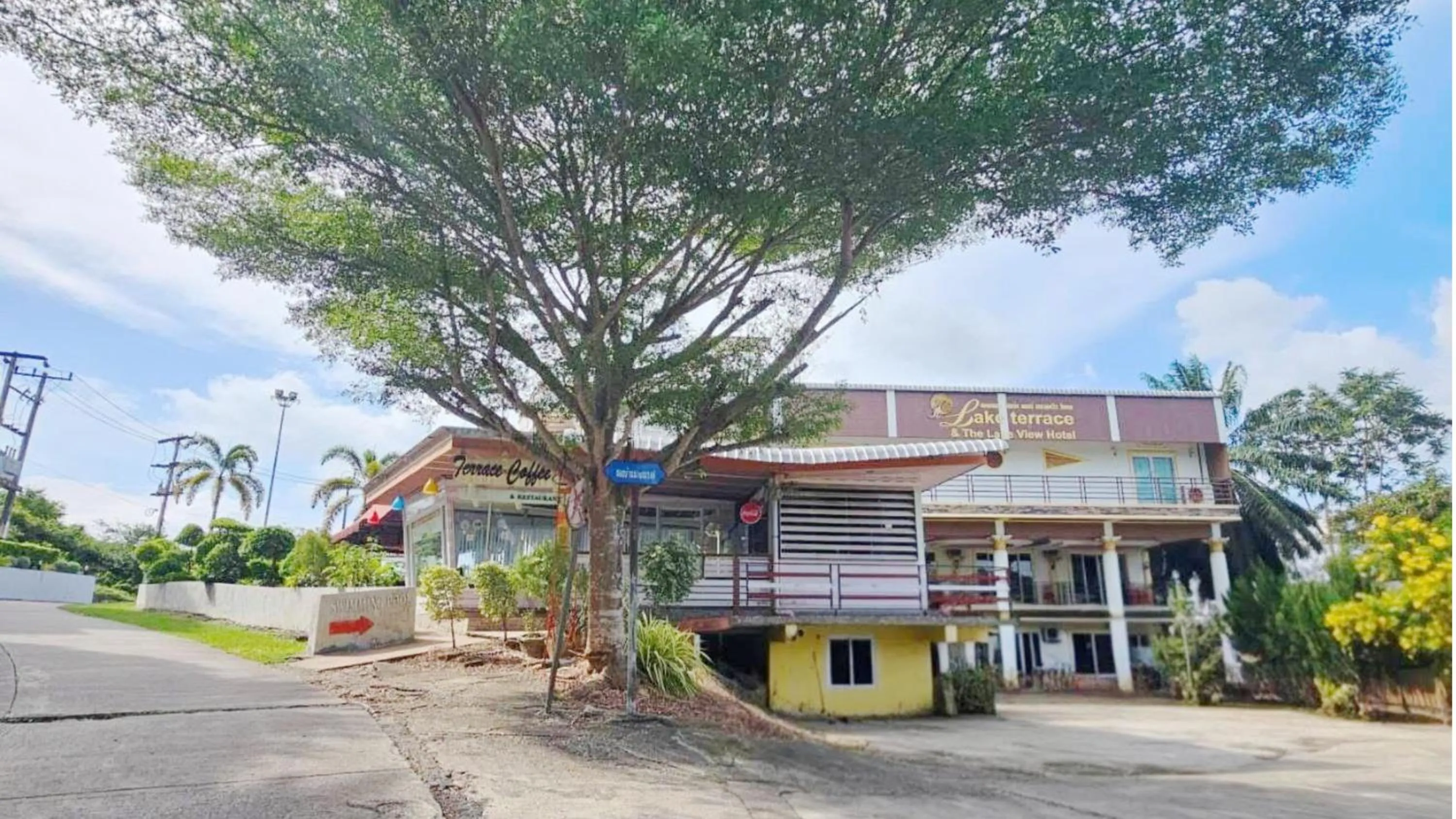 Street view in Lake Terrace Resort