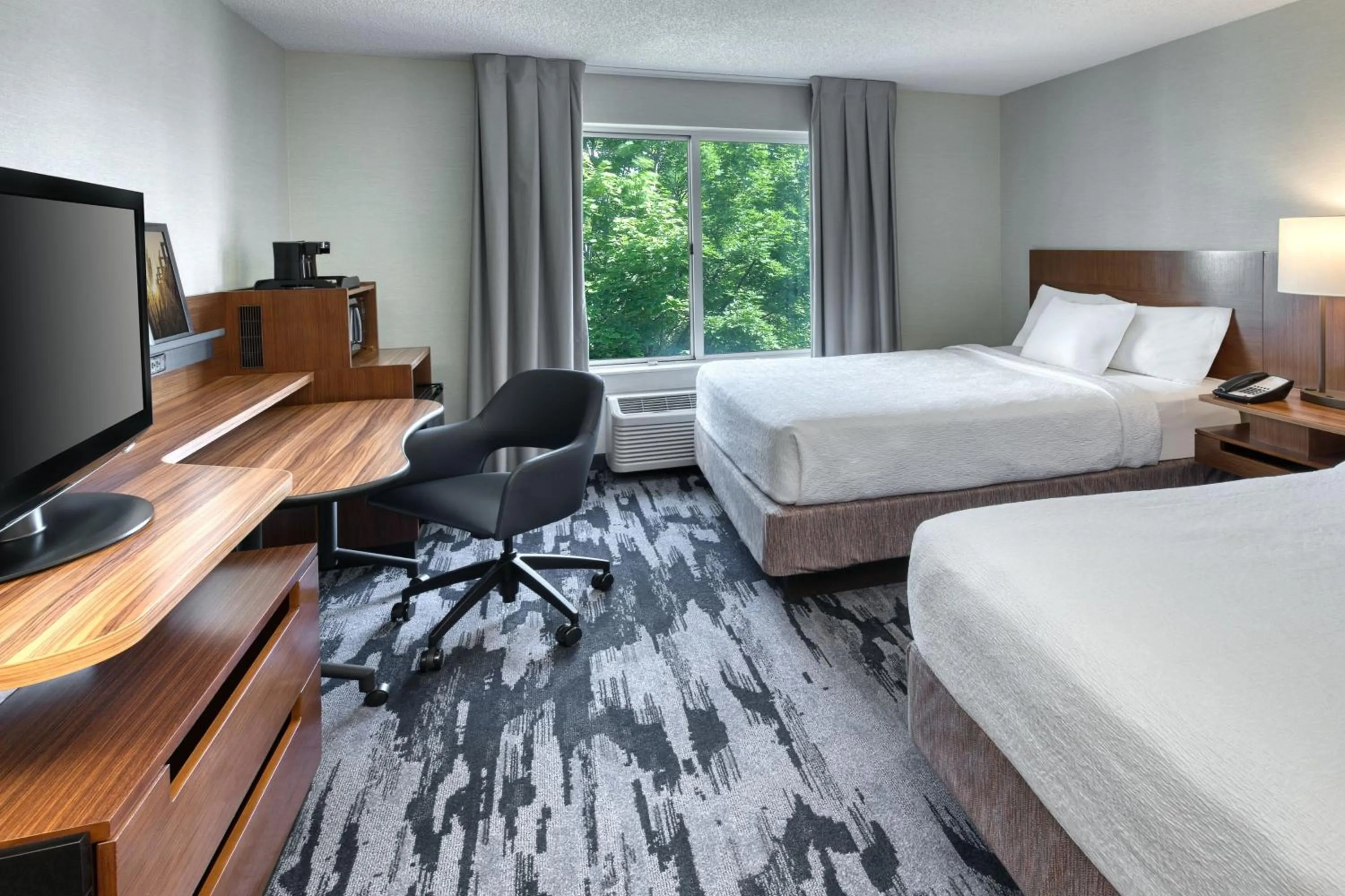 Photo of the whole room, Bed in Fairfield Inn & Suites by Marriott Frankenmuth