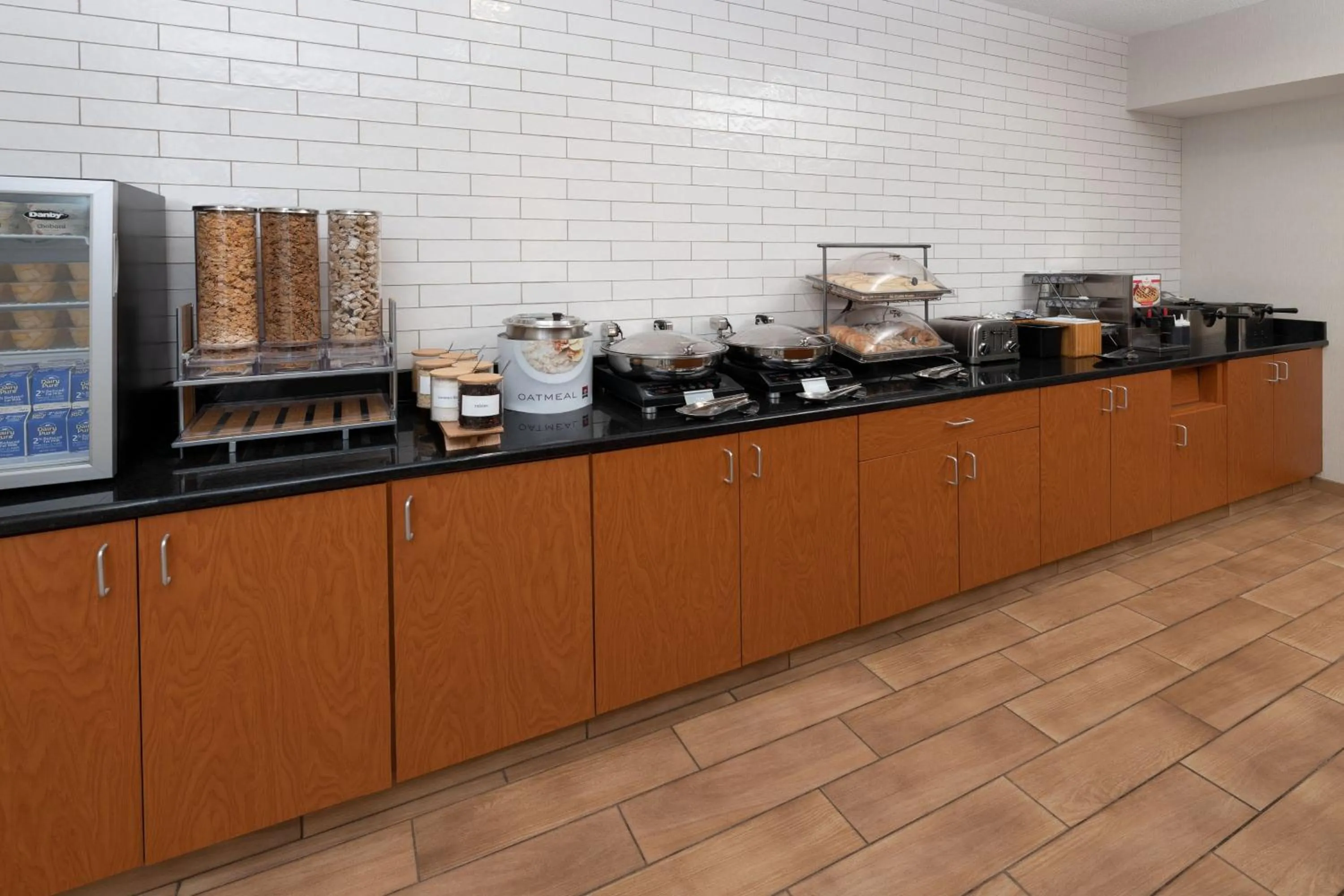 Breakfast in Fairfield Inn & Suites by Marriott Frankenmuth