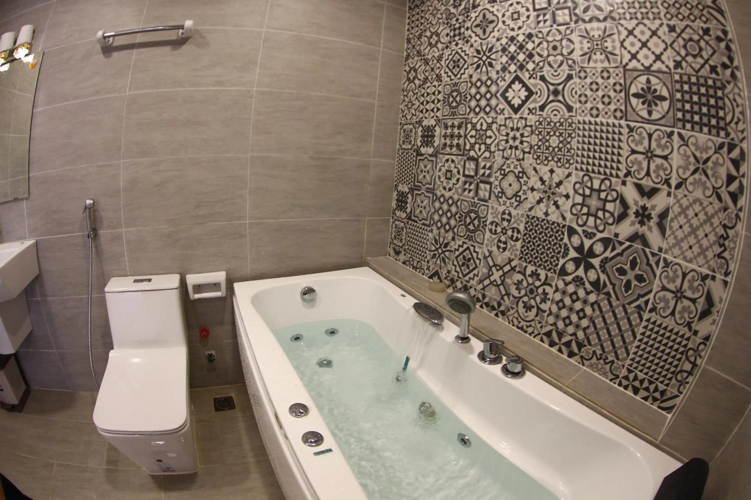 Bathroom in Full House Hostel