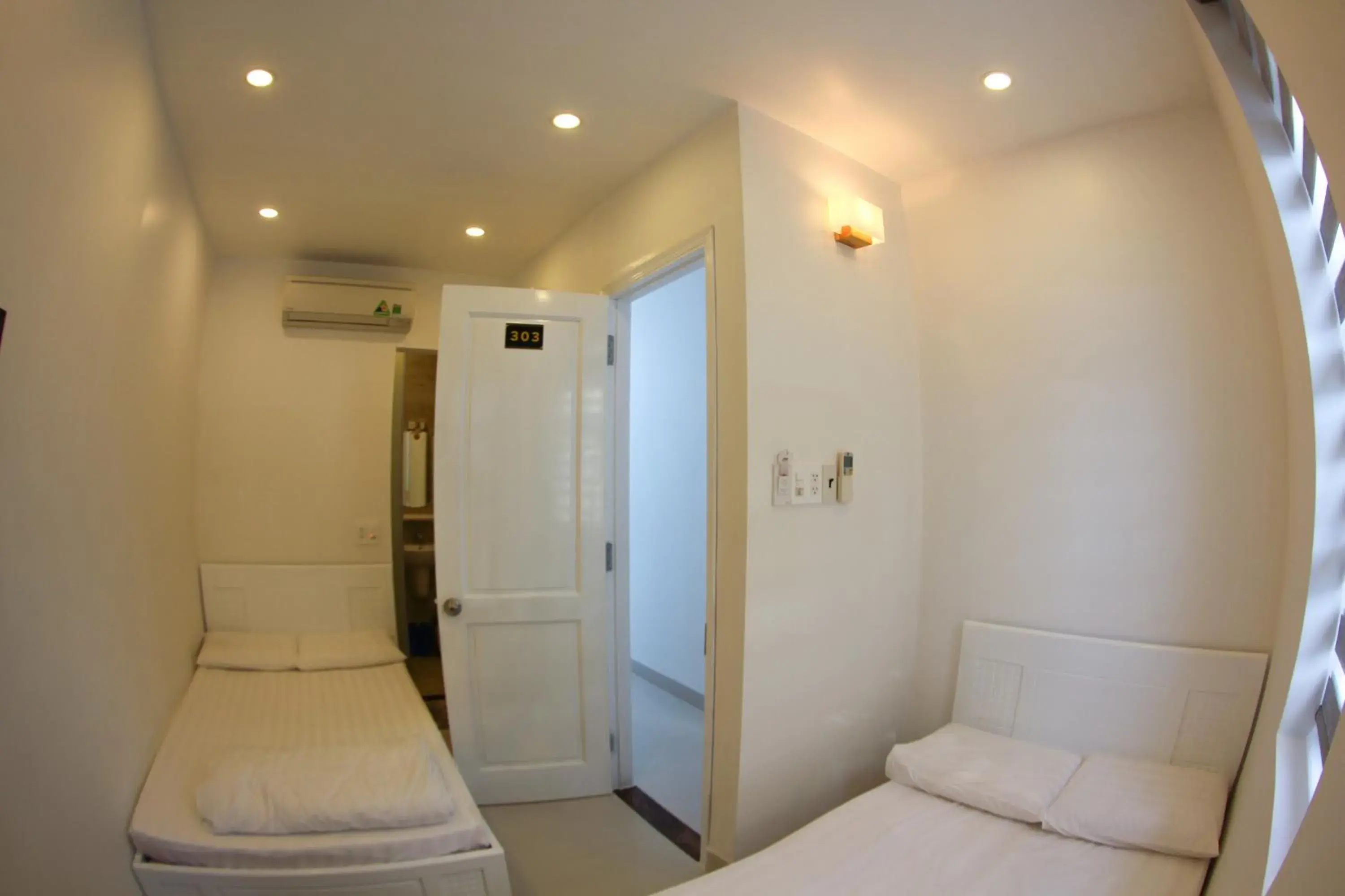 Standard Twin Room in Full House Hostel Standard Twin Room in Full House Hostel