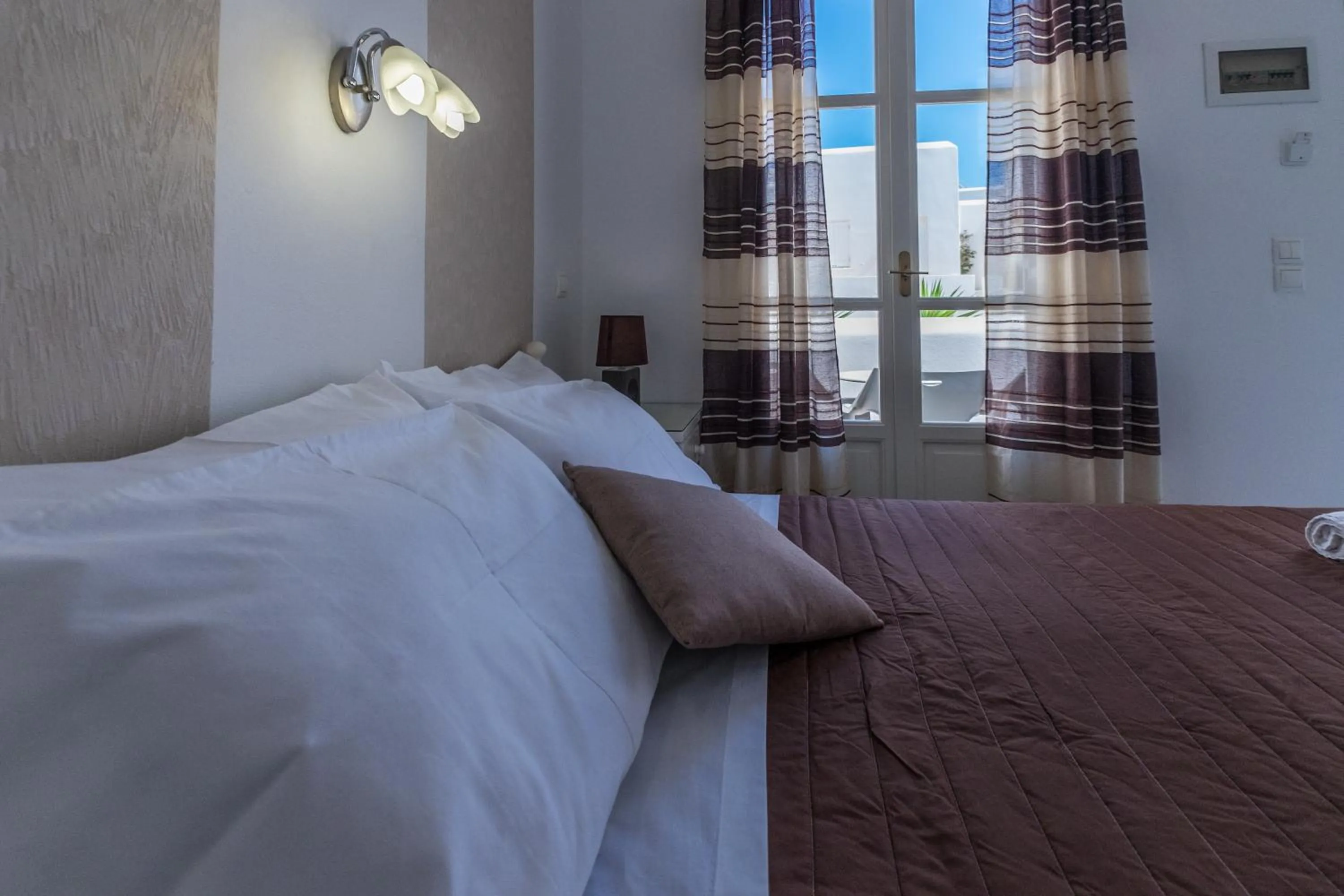 Bed in Joseph Studios