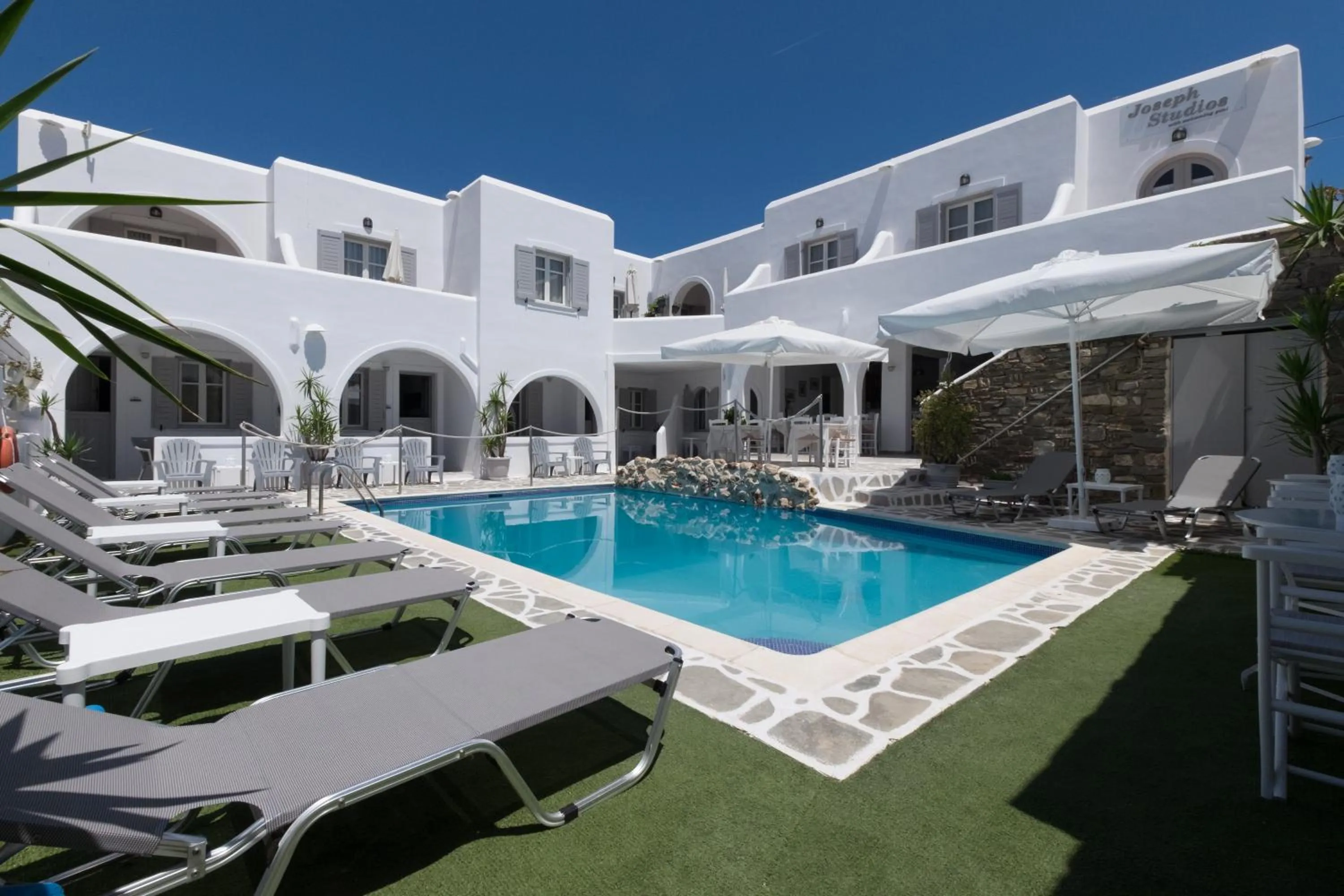 Swimming pool in Joseph Studios