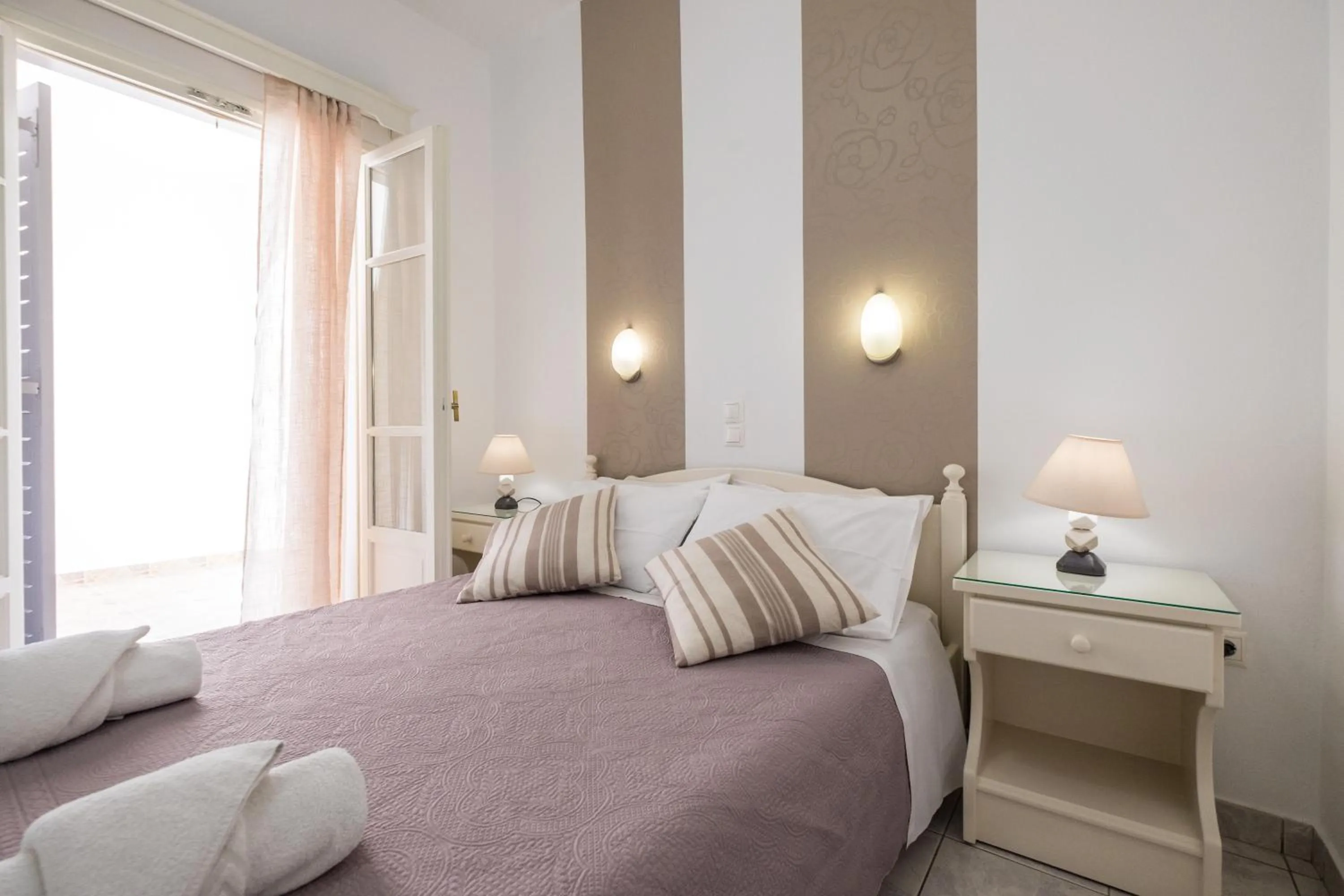 Bedroom, Bed in Joseph Studios