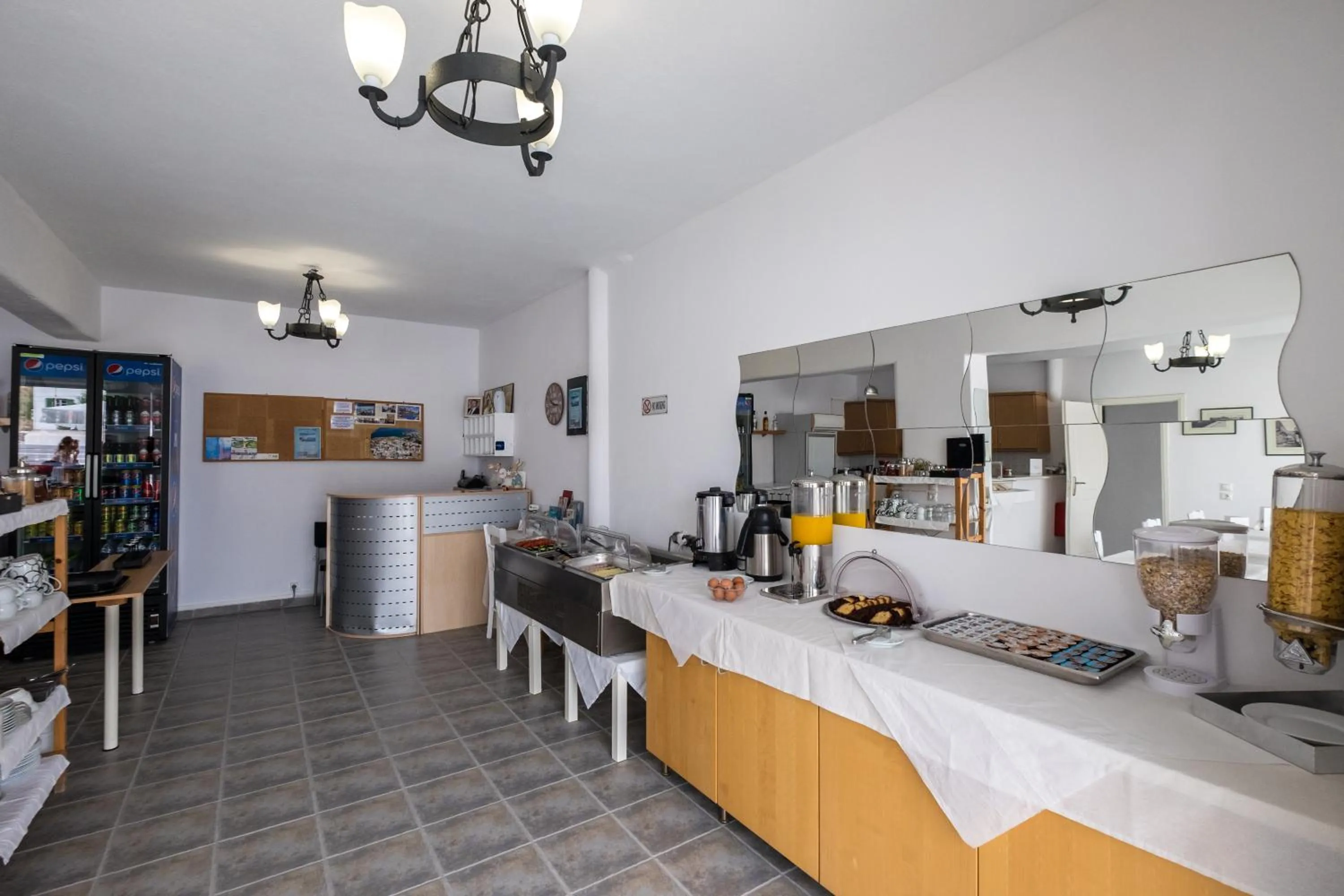 Food and drinks in Joseph Studios