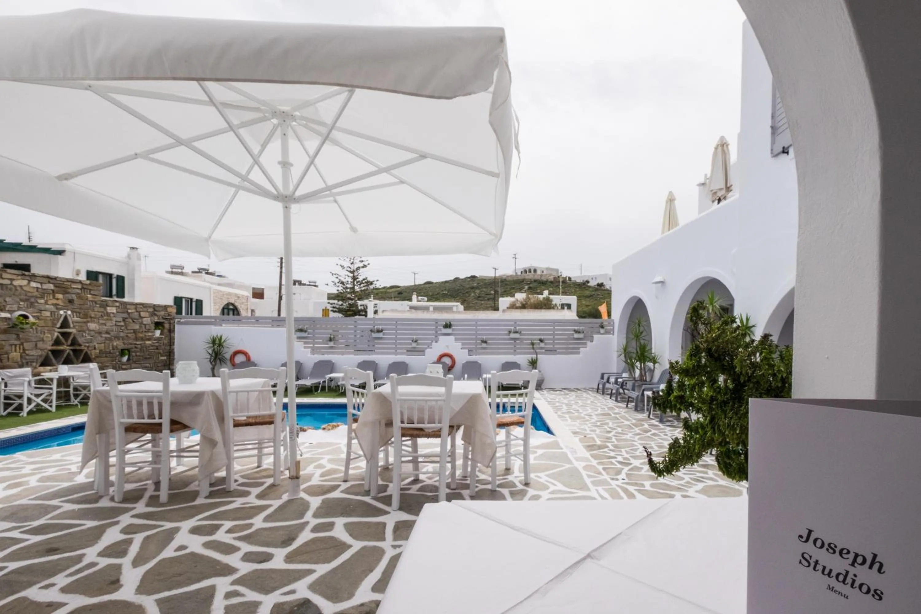 Restaurant/places to eat in Joseph Studios