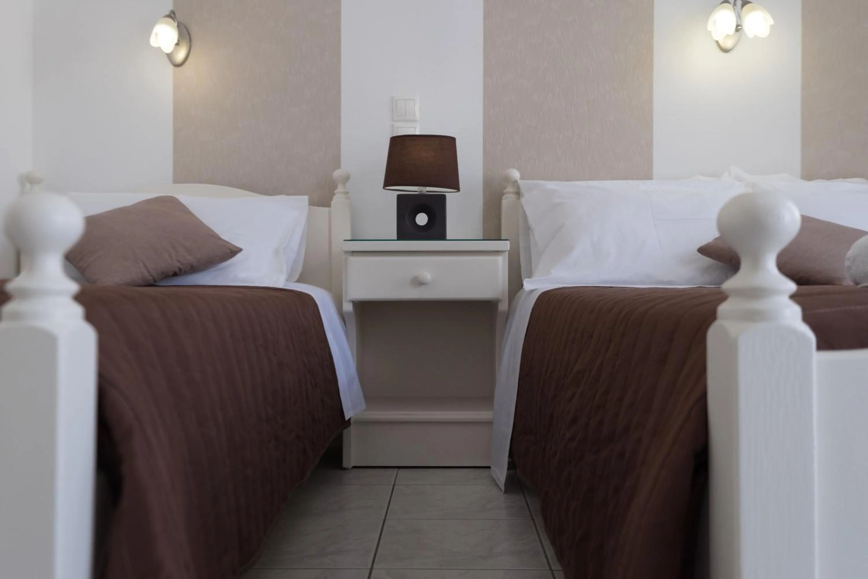 Bed in Joseph Studios