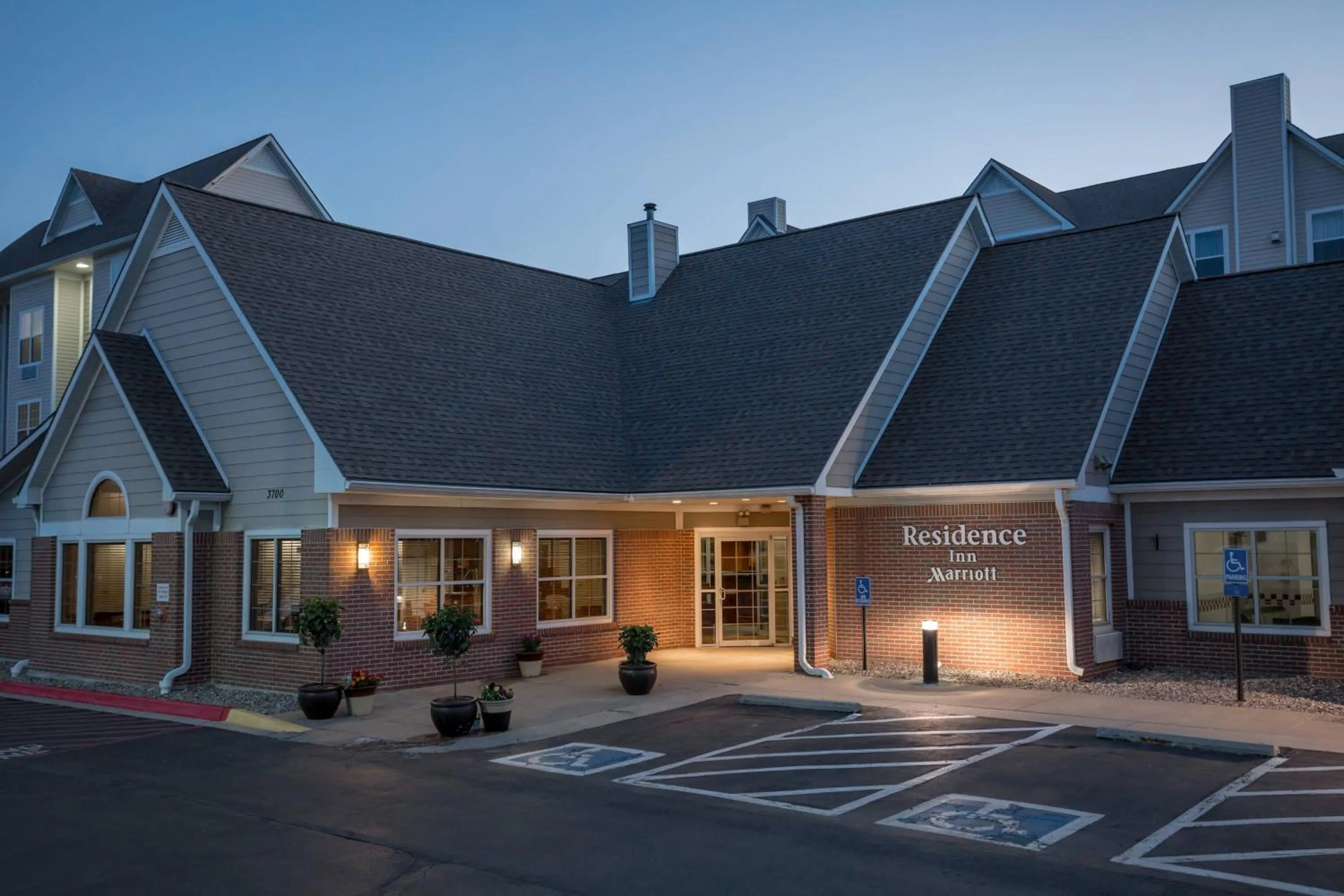 Property building in Residence Inn Kansas City Independence