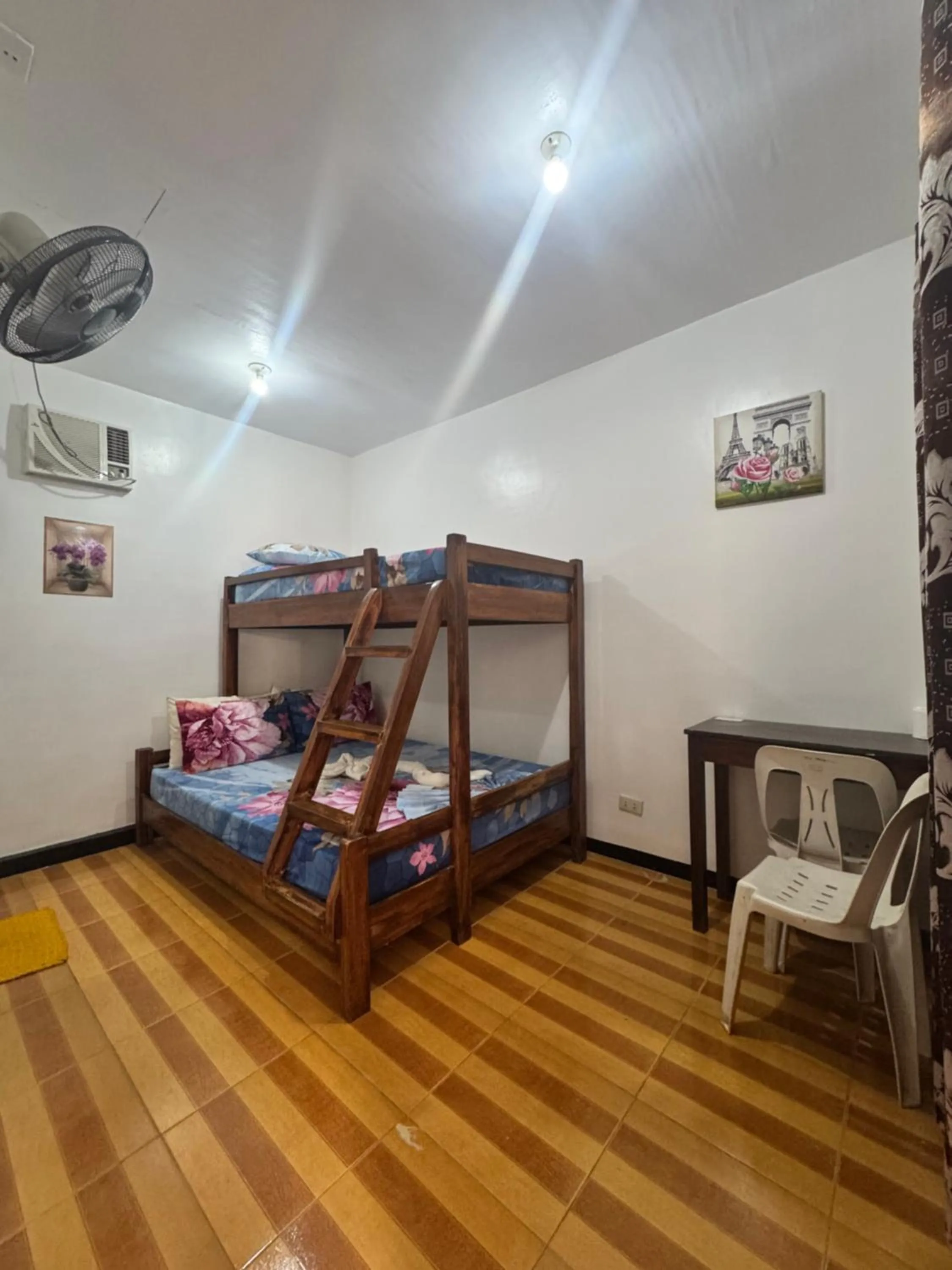 Bed in Jvhaven Pension