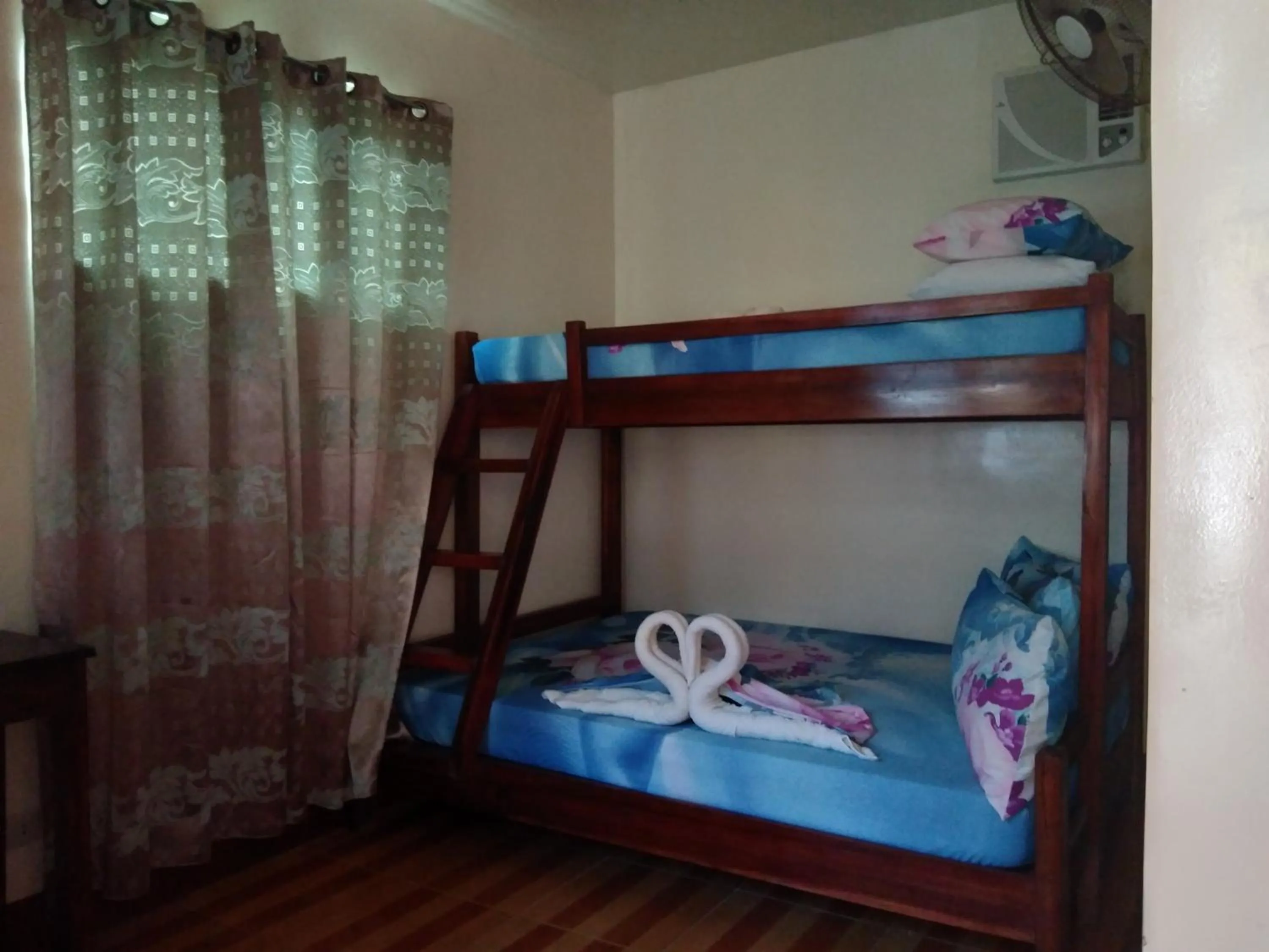 Bed in Jvhaven Pension