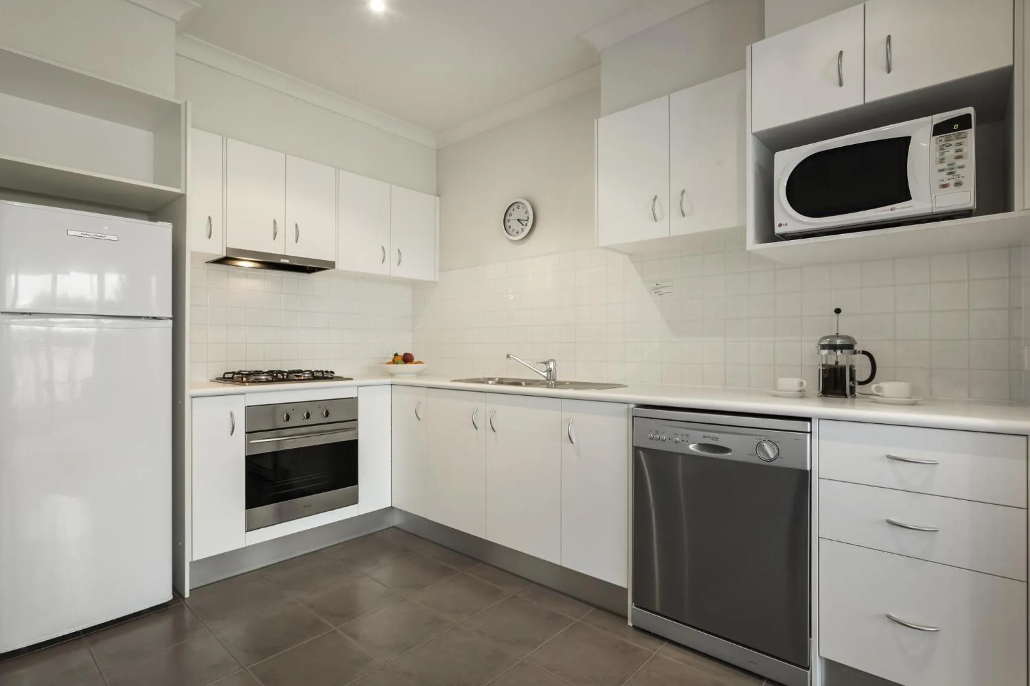 Kitchen or kitchenette in Quest Sanctuary Lakes