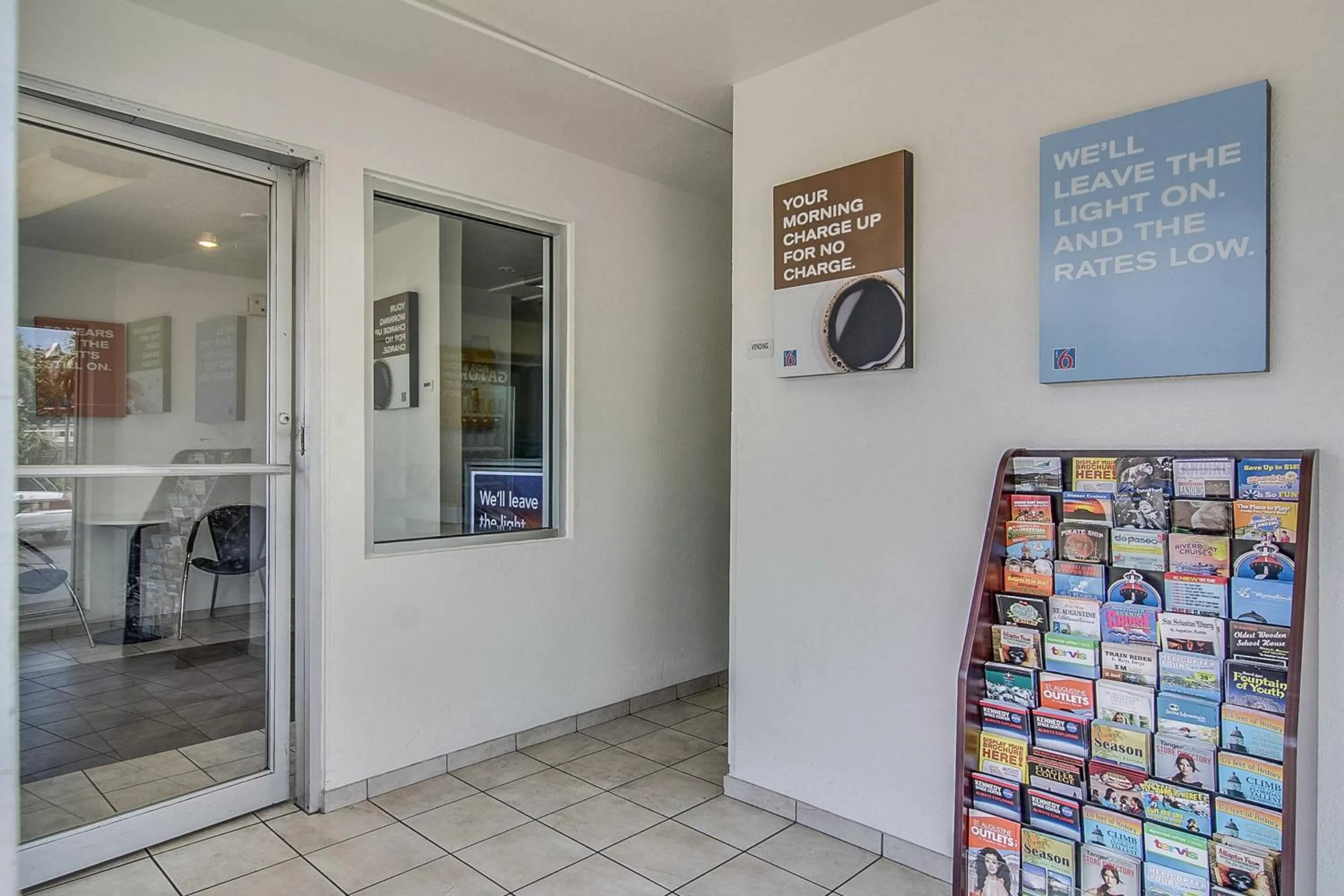 Lobby or reception in Motel 6-Jacksonville, FL - Orange Park