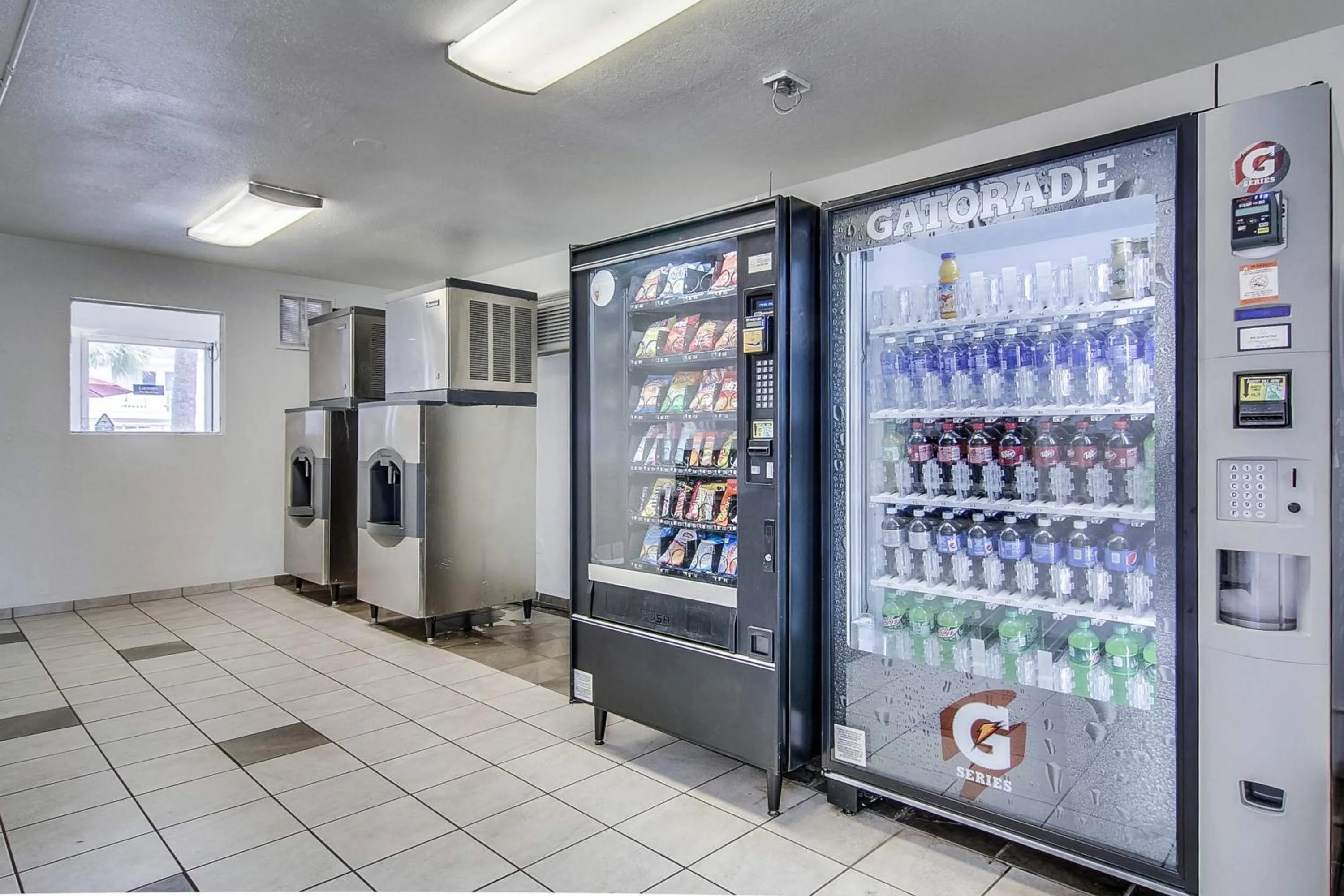 Decorative detail in Motel 6-Jacksonville, FL - Orange Park