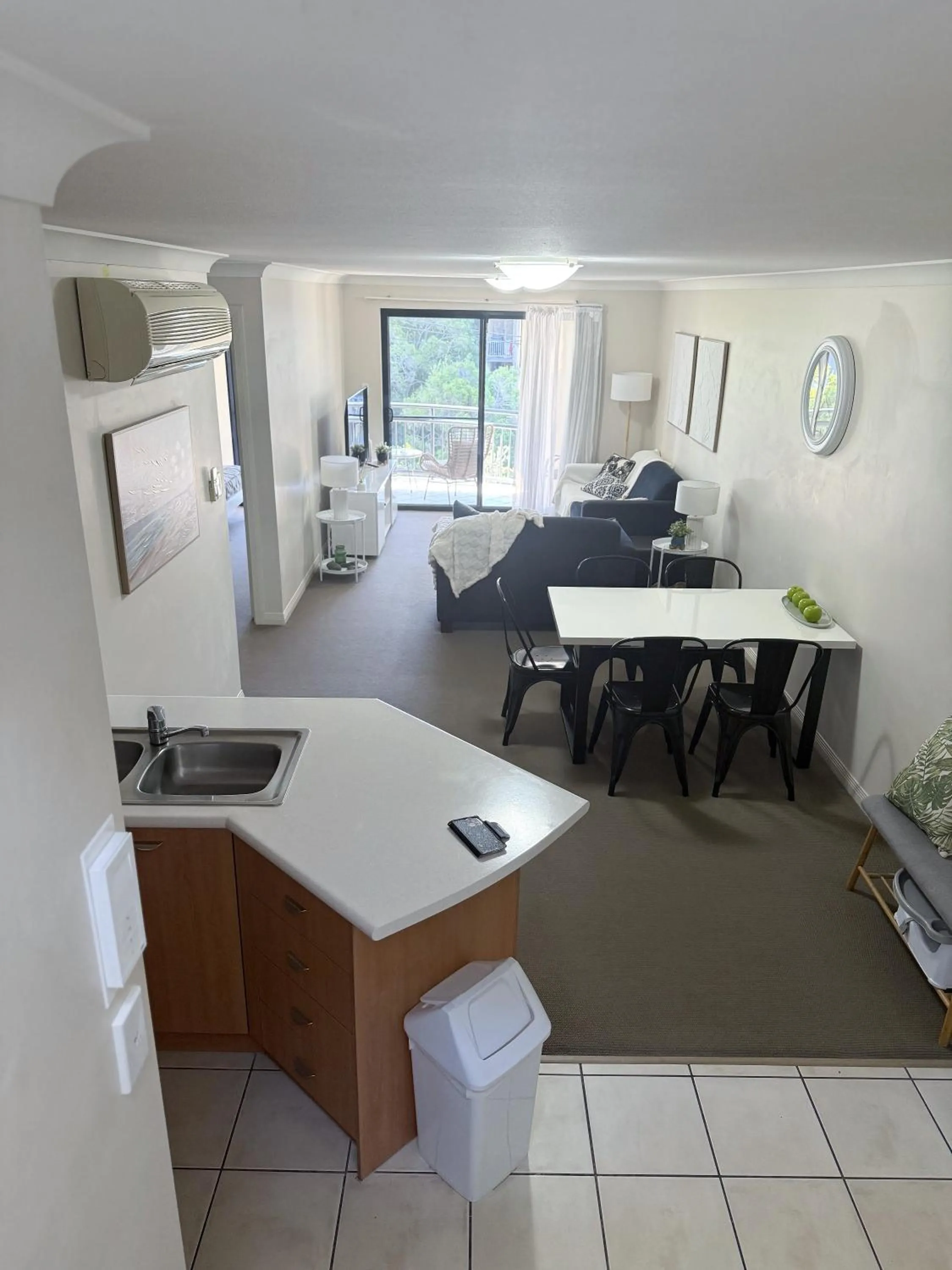 Living room in Sandcastles On The Broadwater