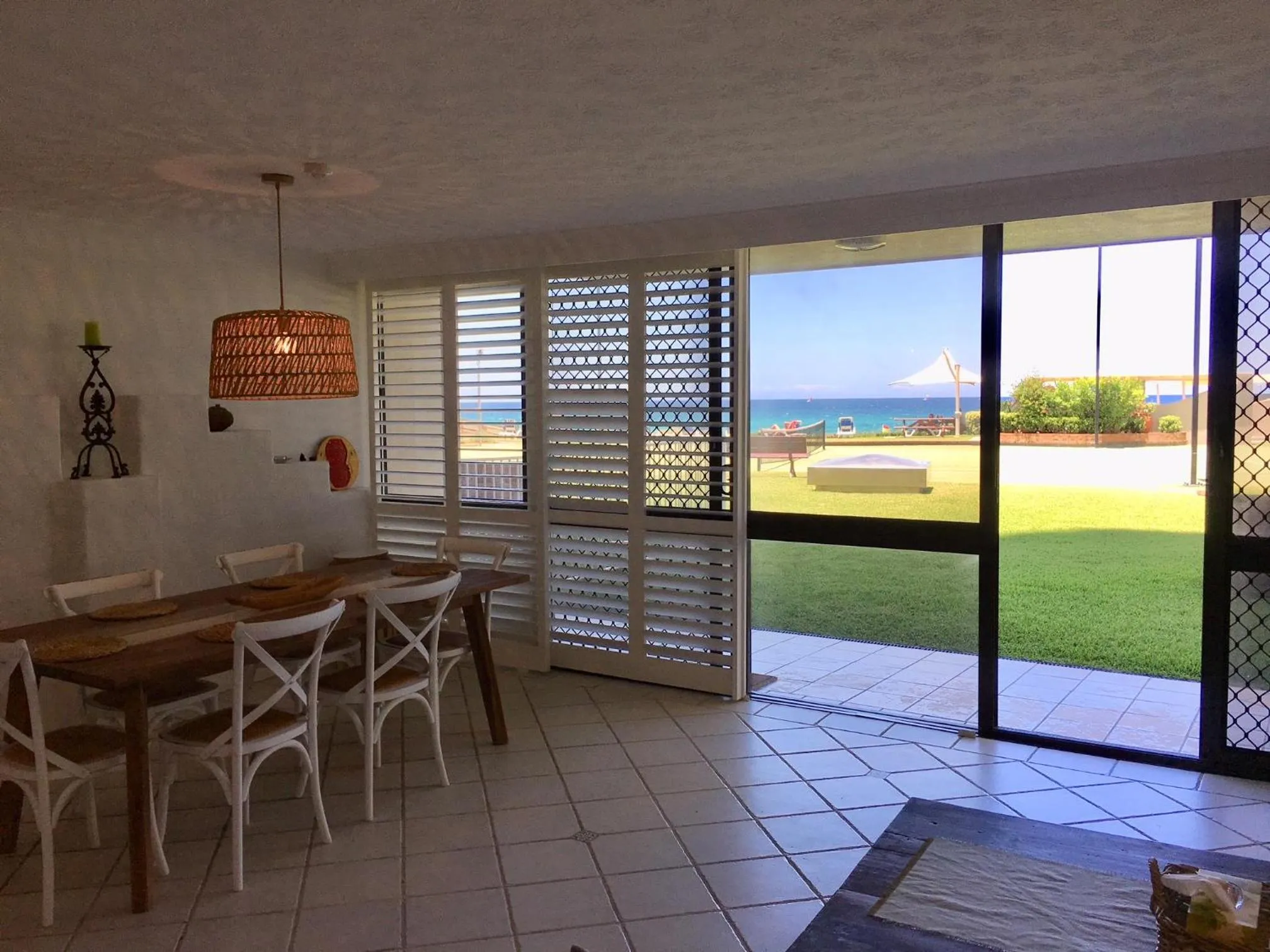 Breakers North Absolute Beachfront Apartments - Official