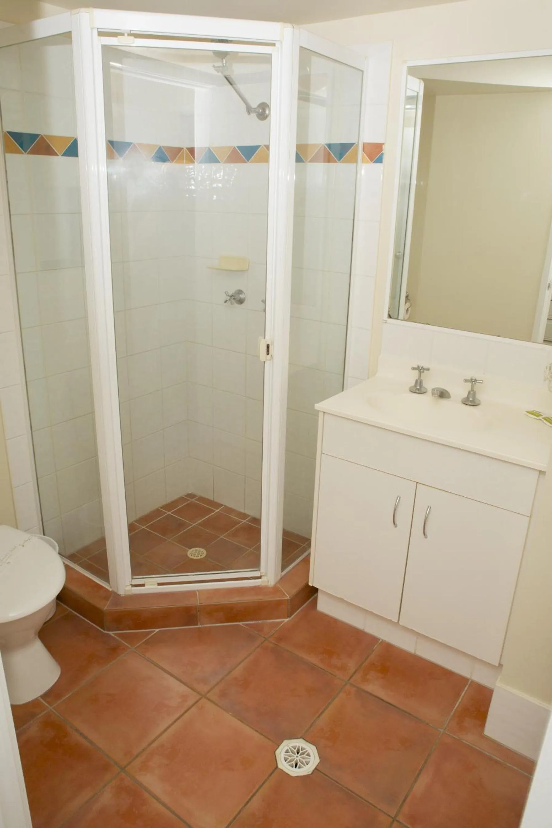 Bathroom in Chevron Palms by Gold Coast Premium