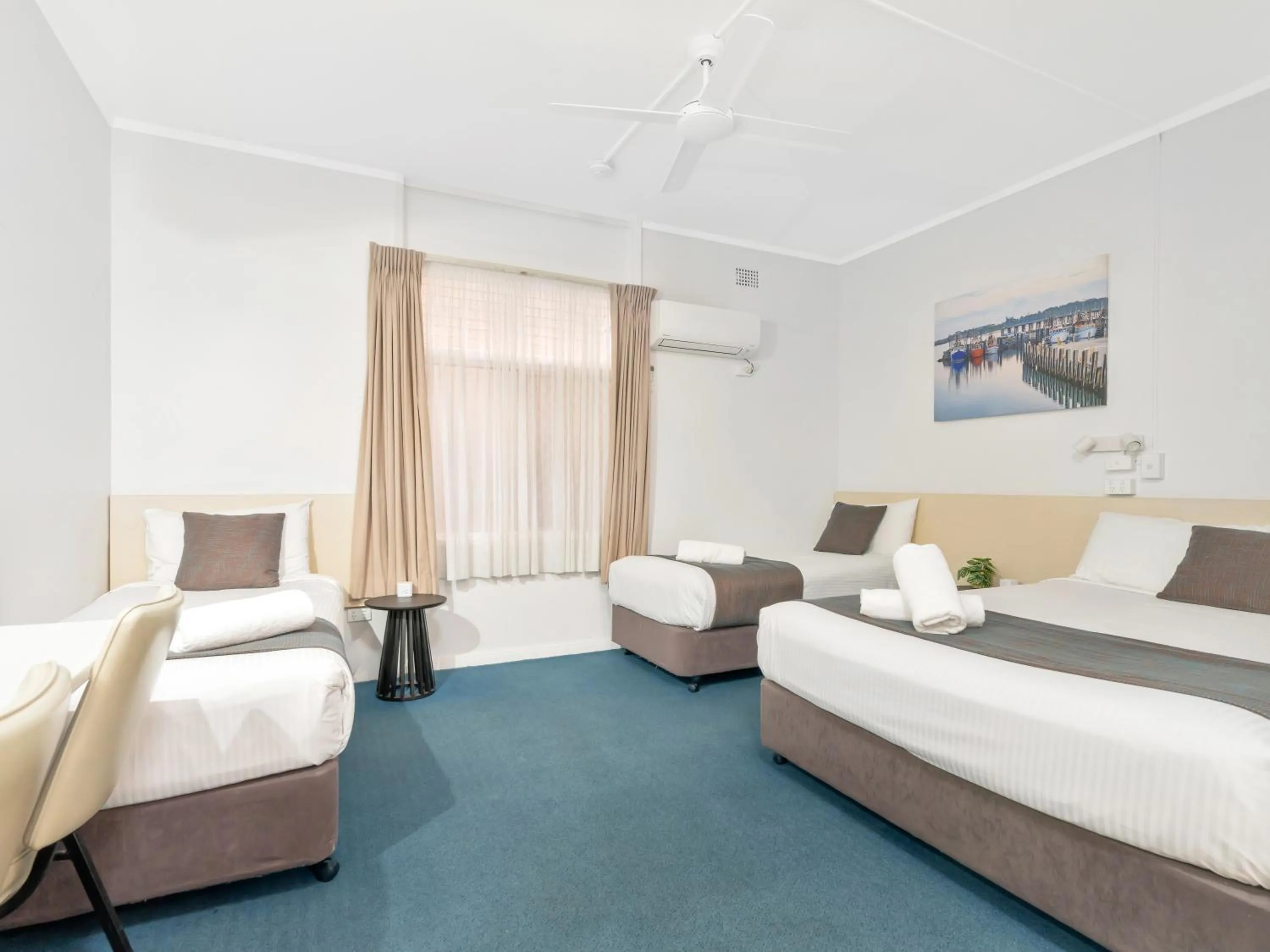 Bedroom, Bed in Bentleigh Motor Inn