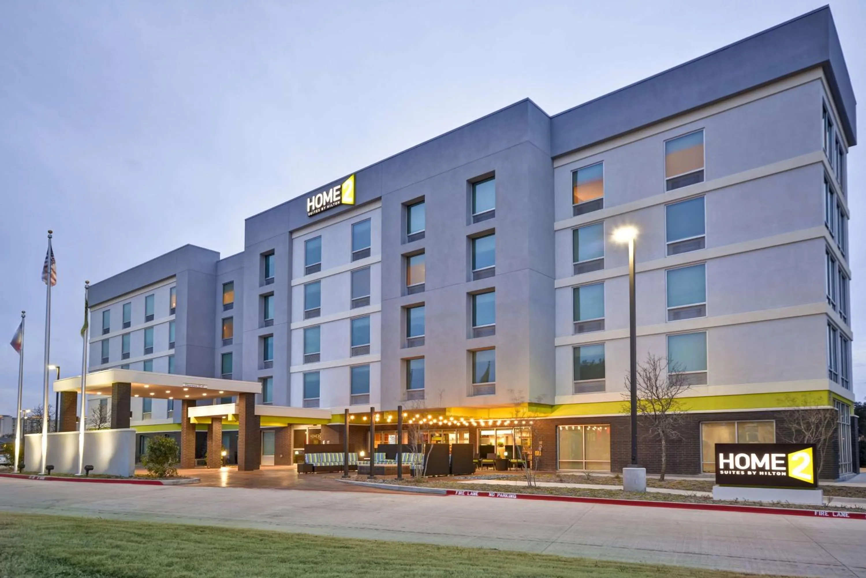 Property building in Home2 Suites By Hilton Dallas North Park