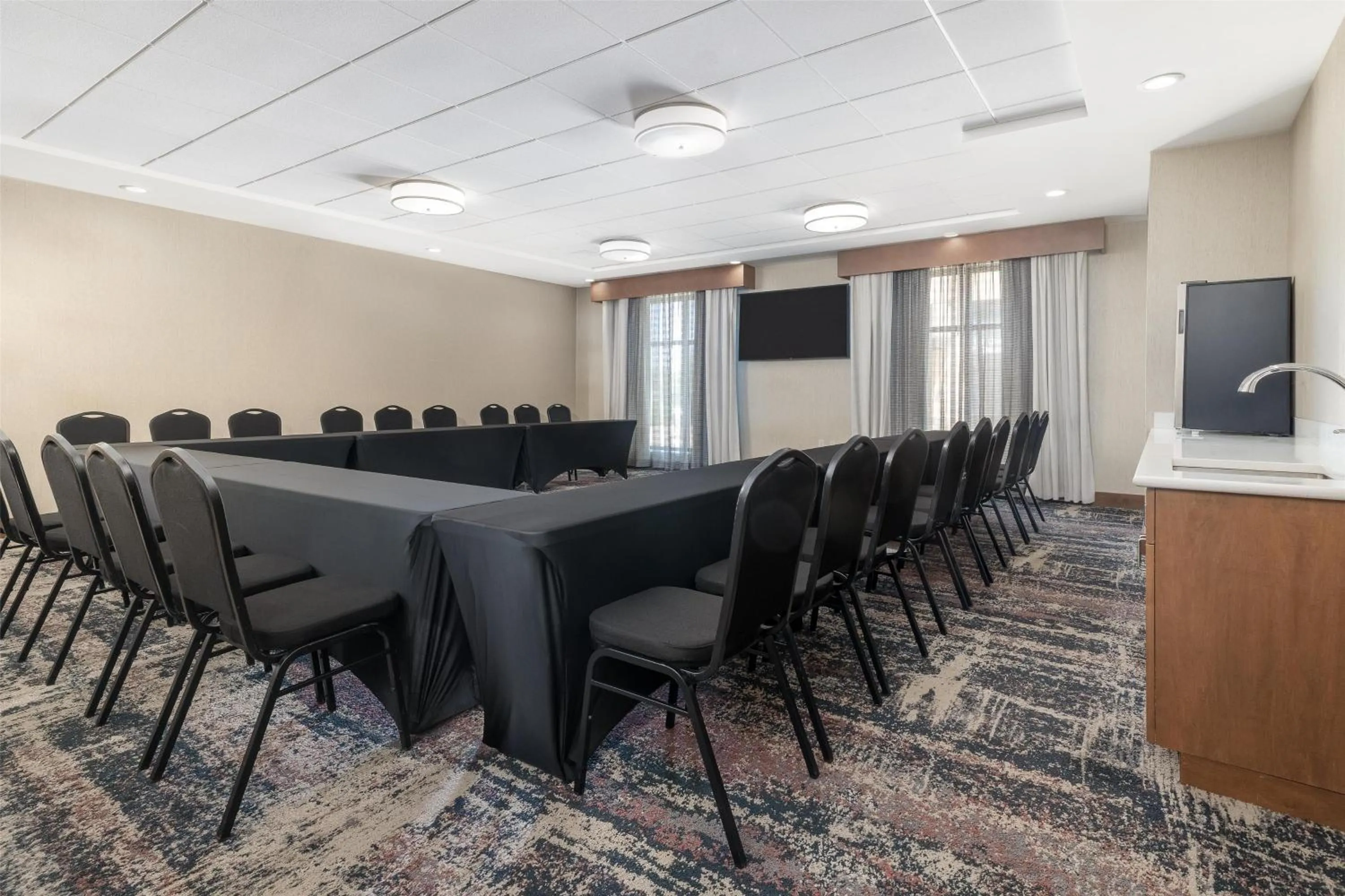 Meeting/conference room in Homewood Suites By Hilton Wauwatosa Milwaukee