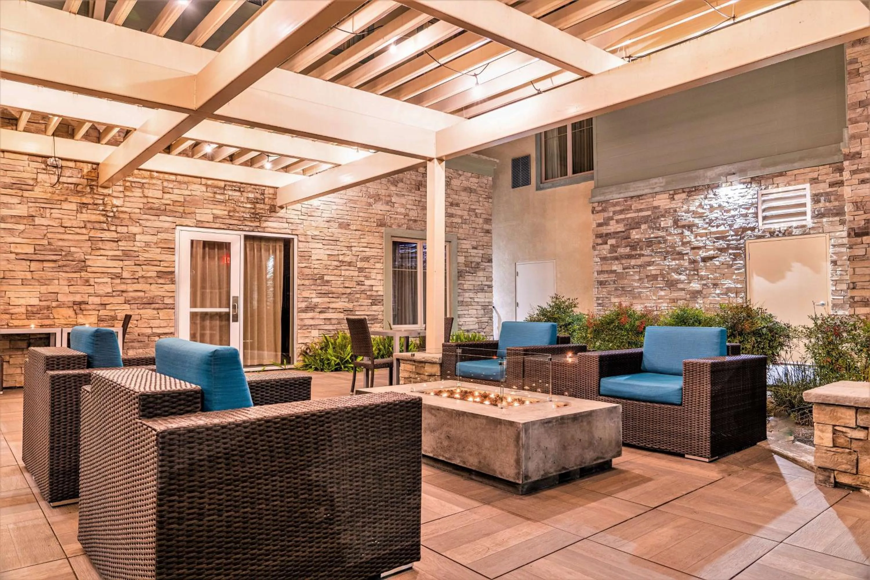 Property building in Homewood Suites by Hilton Pleasant Hill Concord