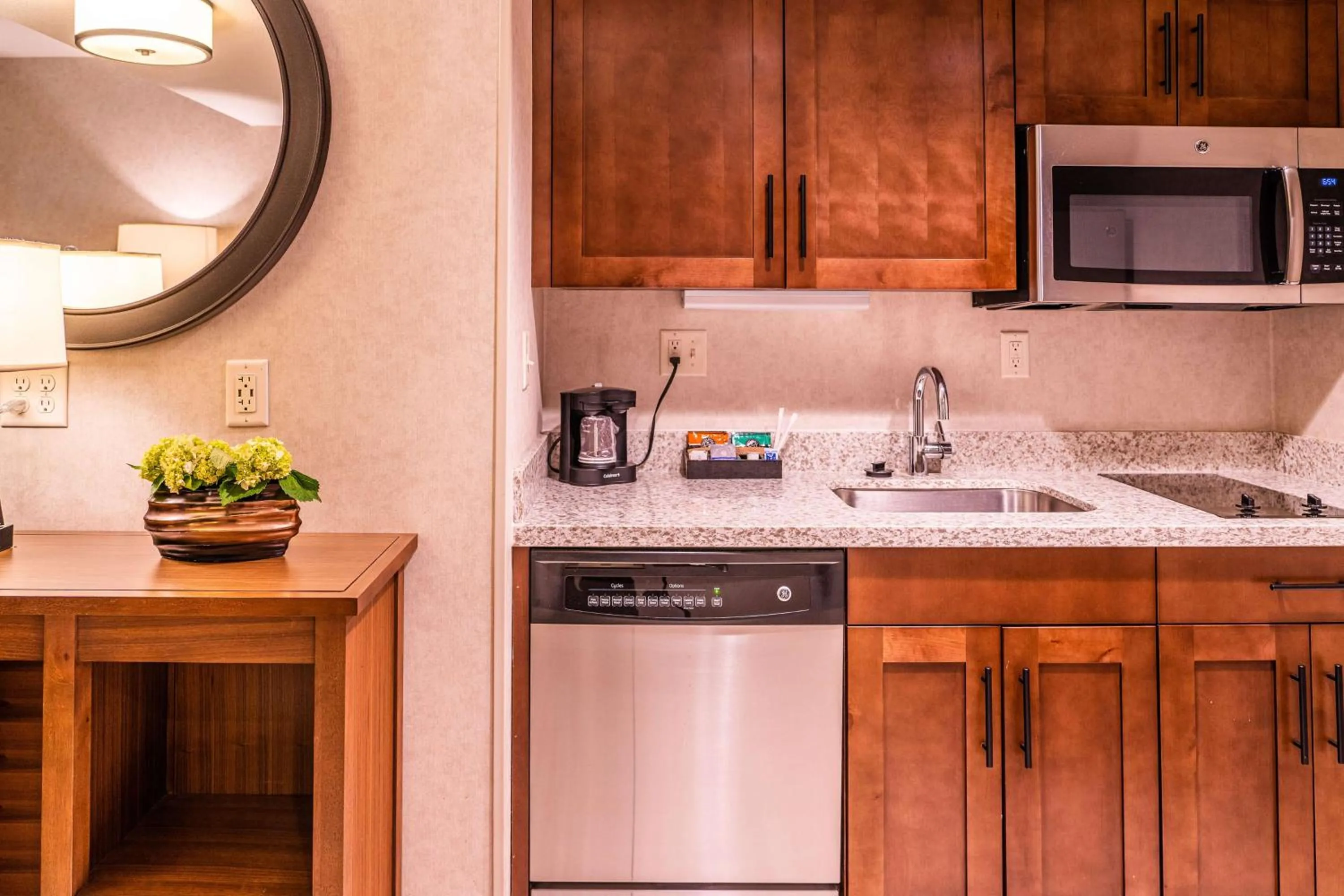 Kitchen or kitchenette in Homewood Suites by Hilton Pleasant Hill Concord