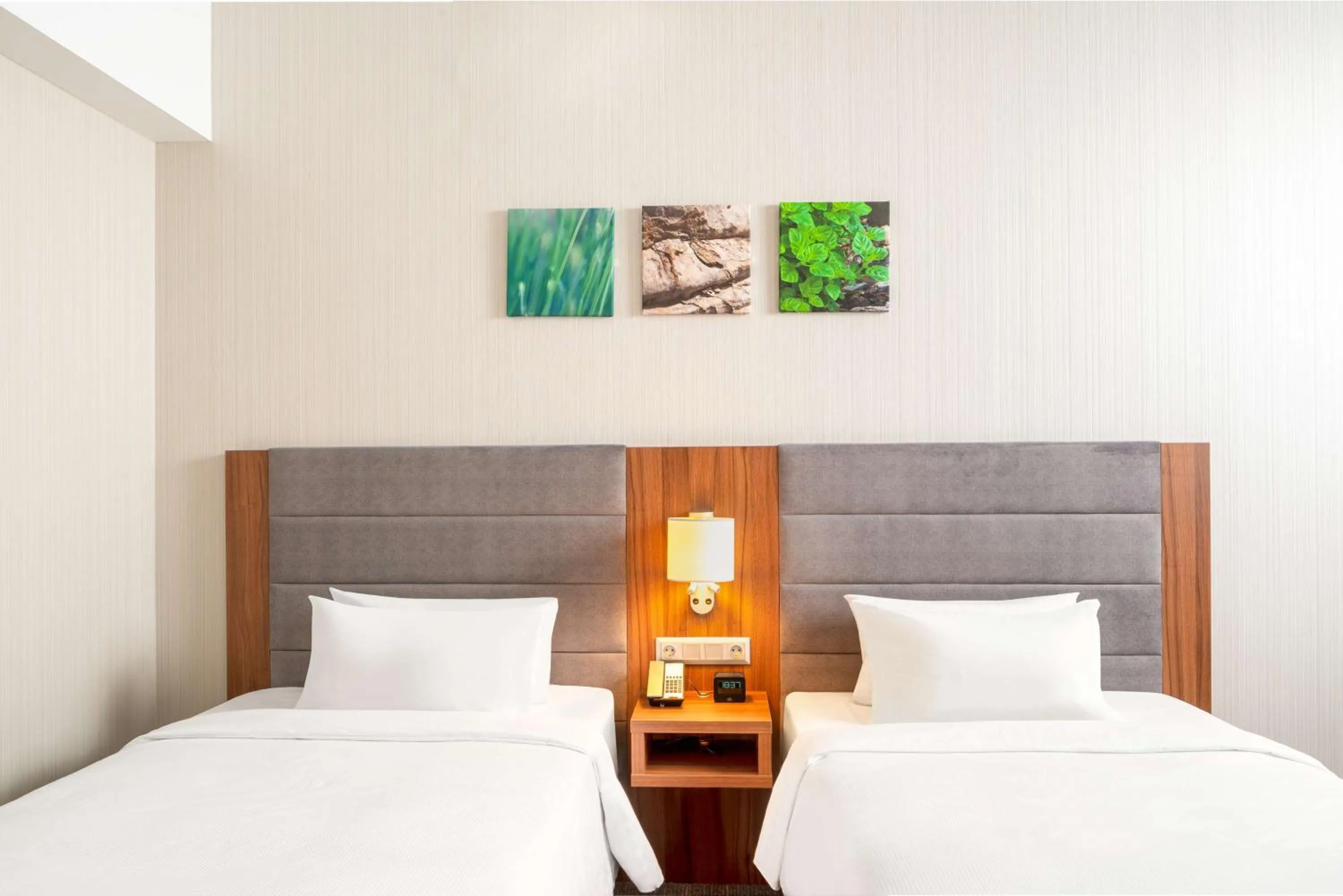 Bed in Hilton Garden Inn Bucharest Old Town