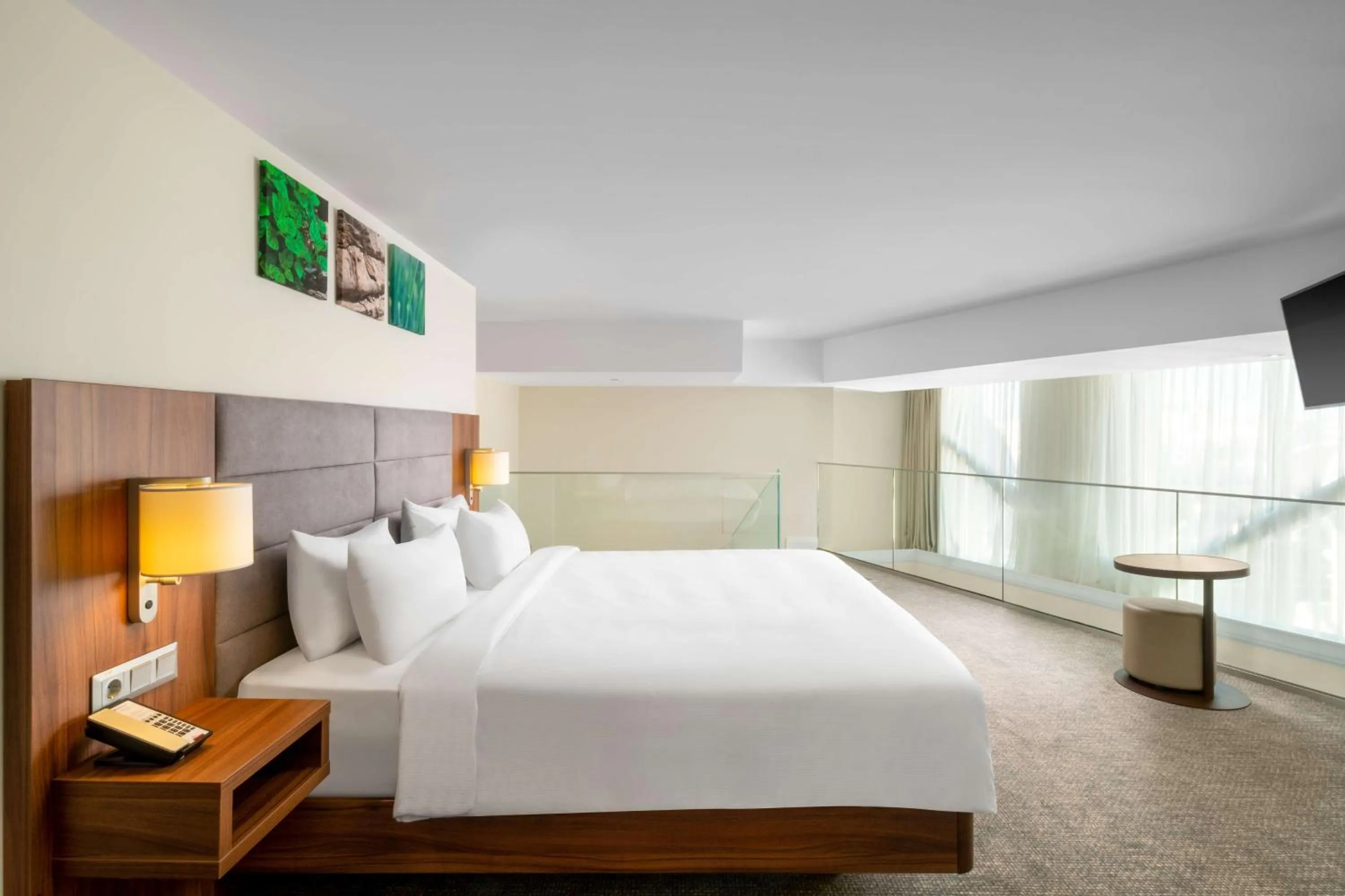 Bedroom, Bed in Hilton Garden Inn Bucharest Old Town