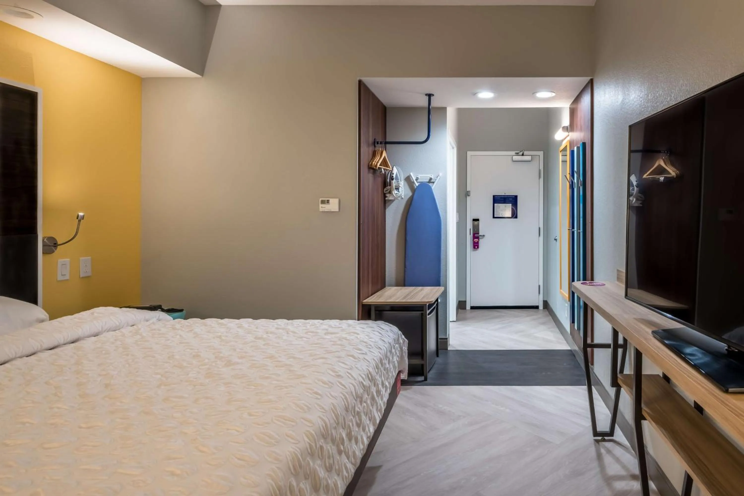 Bed in Tru by Hilton Garland Richardson