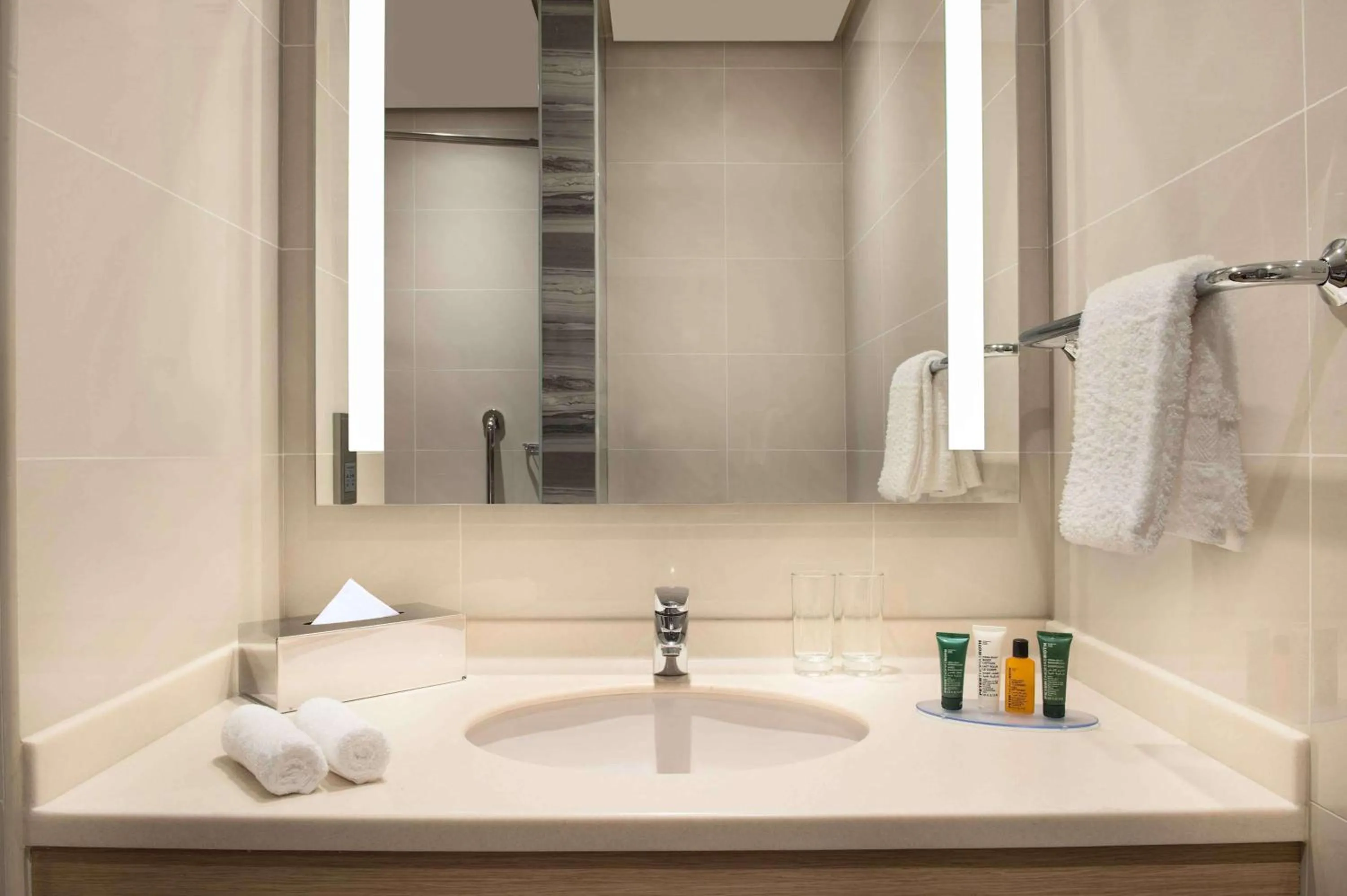 Bathroom in Hilton Garden Inn Al Khobar