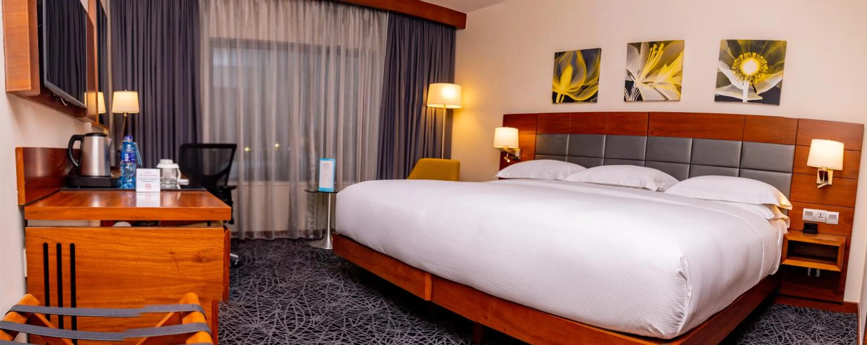 Photo of the whole room, Bed in Hilton Garden Inn Nairobi Airport