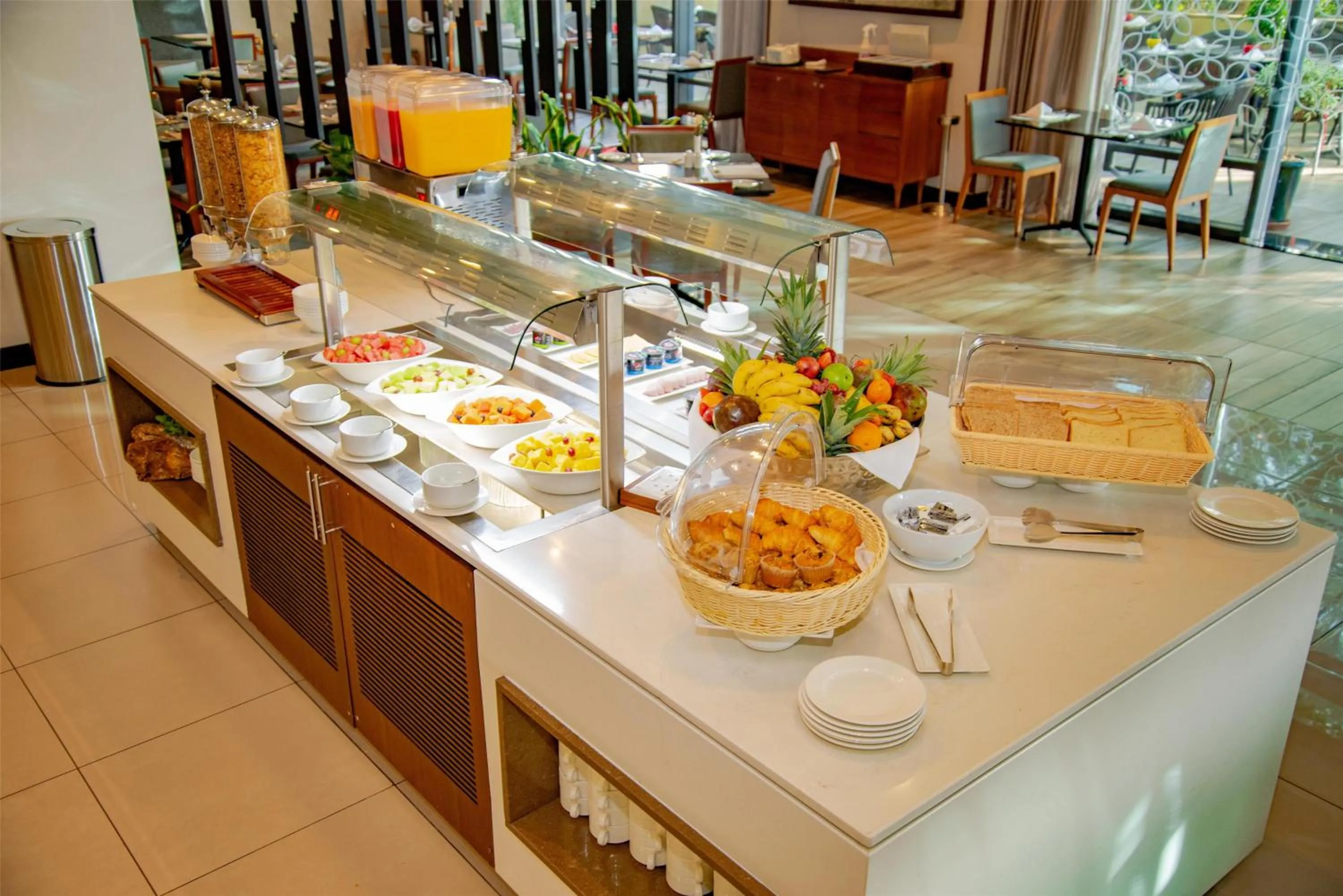 Restaurant/places to eat in Hilton Garden Inn Nairobi Airport