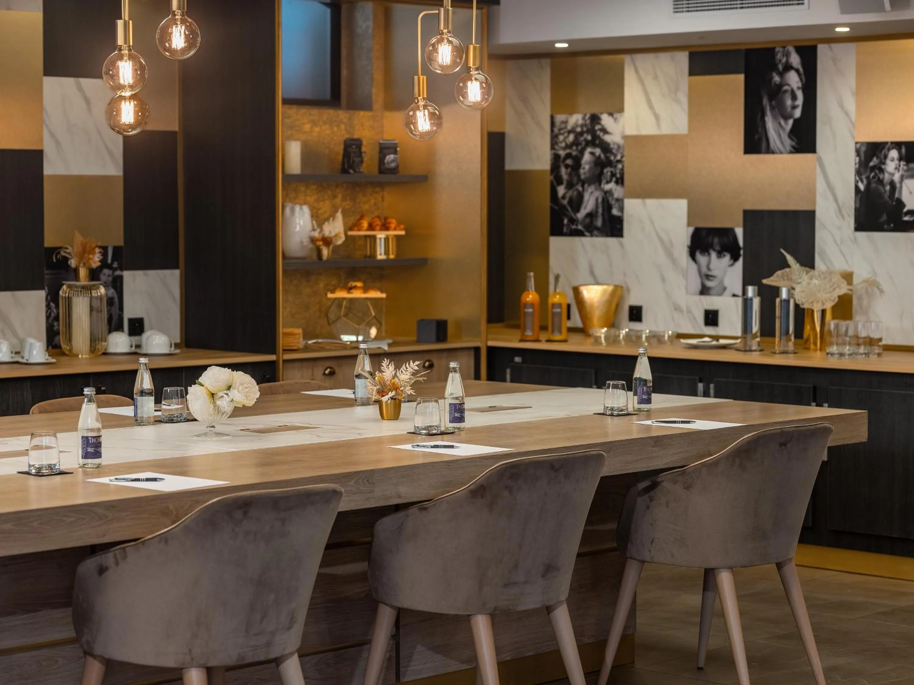 Meeting/conference room in Niepce Paris, Curio Collection By Hilton