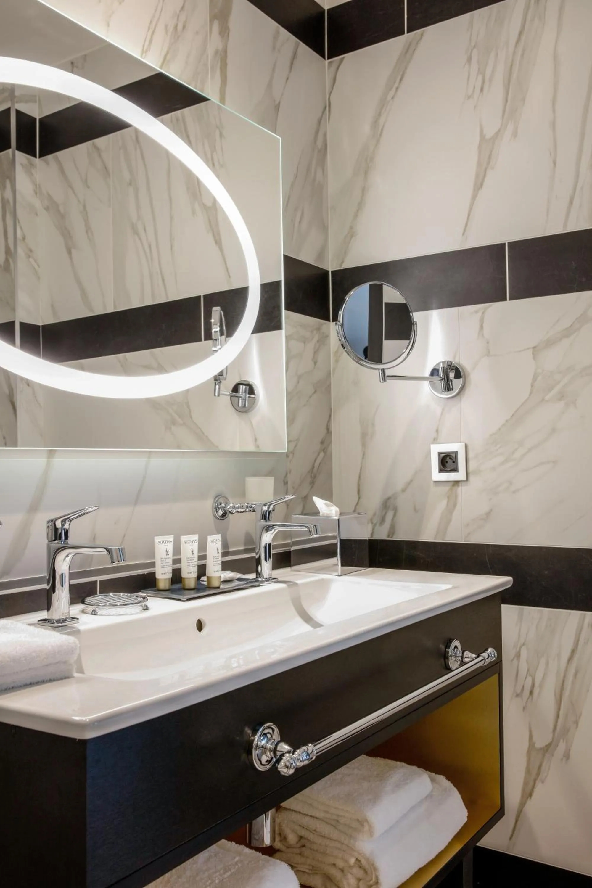 Niepce Paris, Curio Collection By Hilton