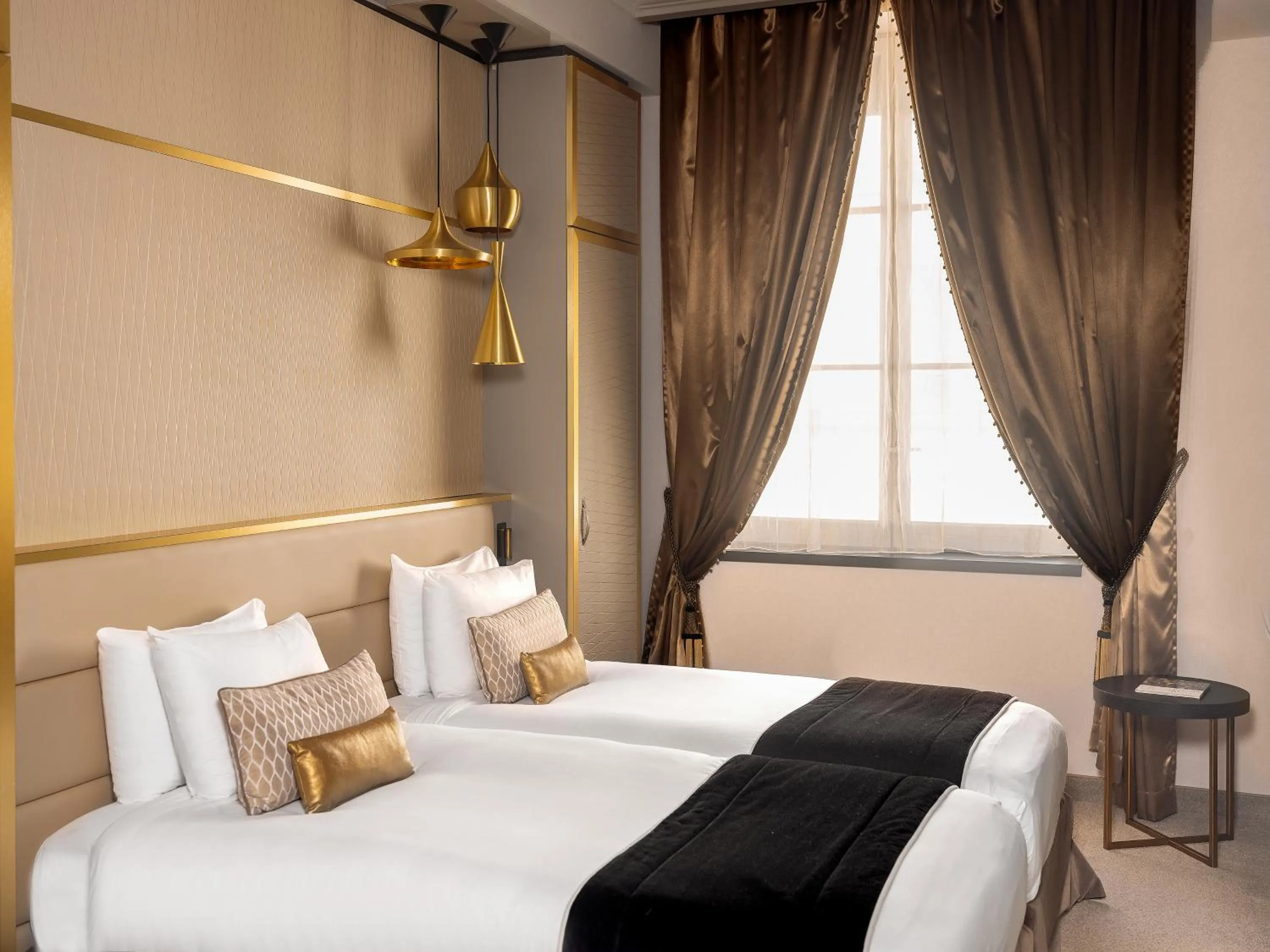 Bedroom, Bed in Niepce Paris, Curio Collection By Hilton