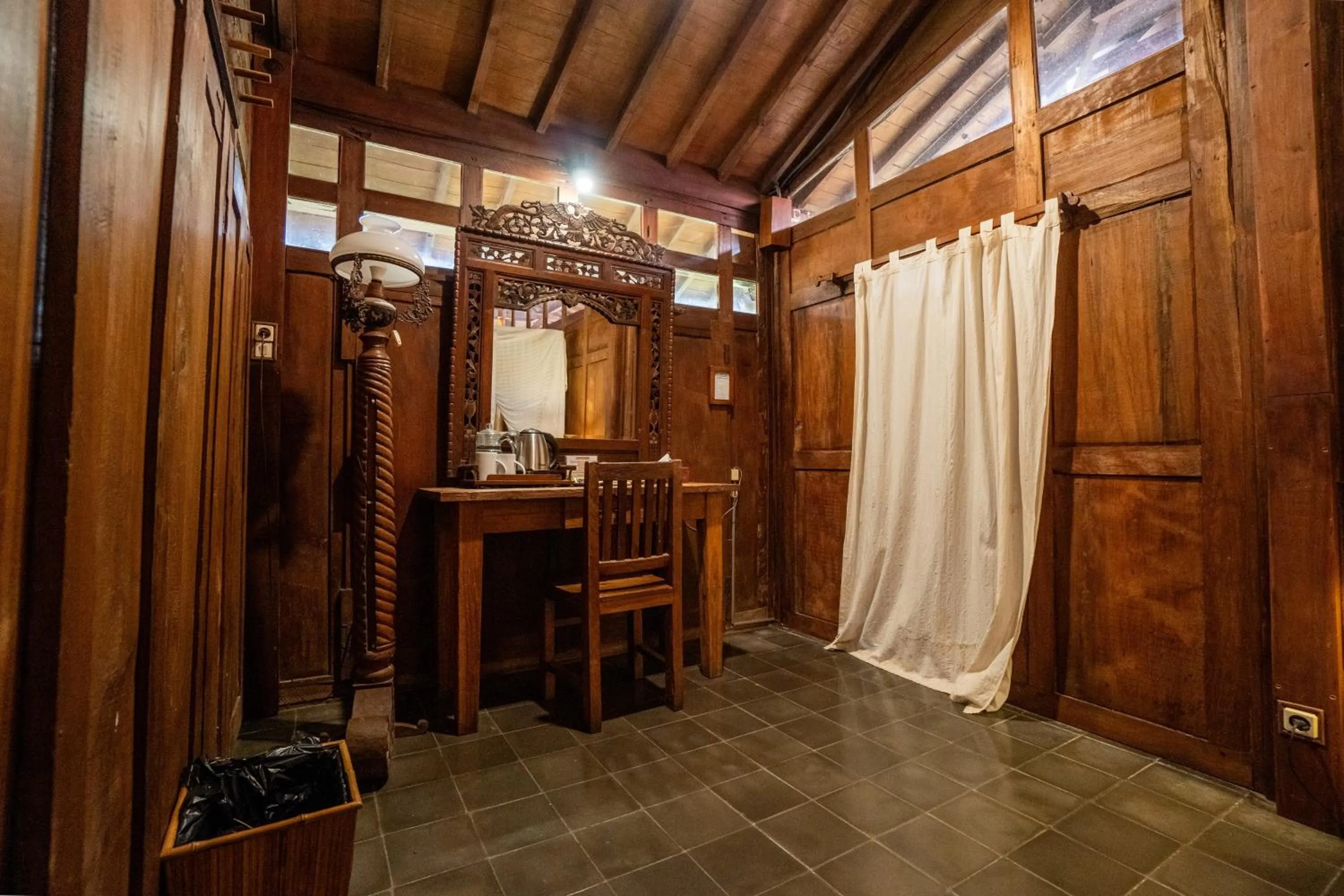 Tembi - Historical Home