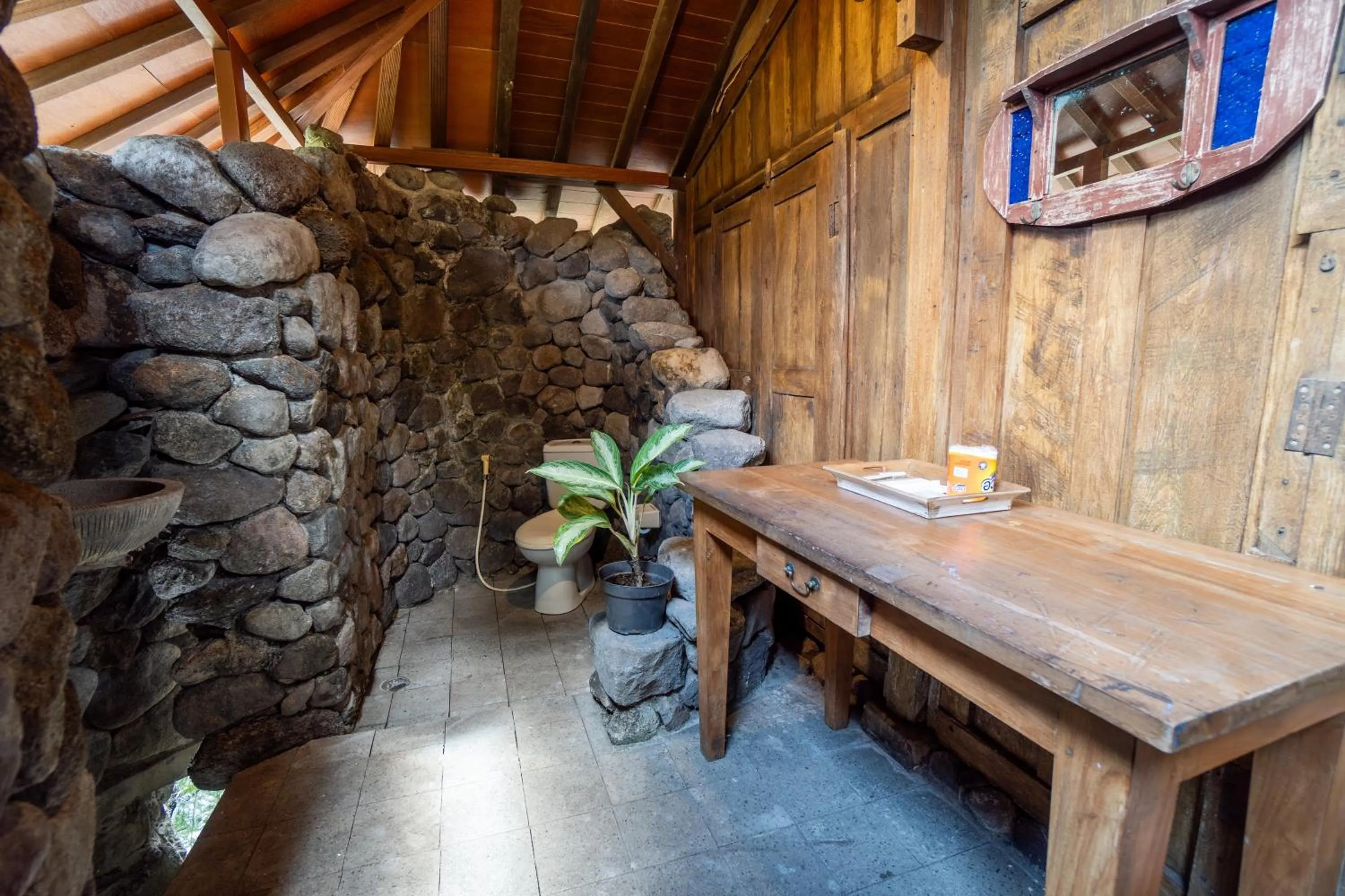 Tembi - Historical Home