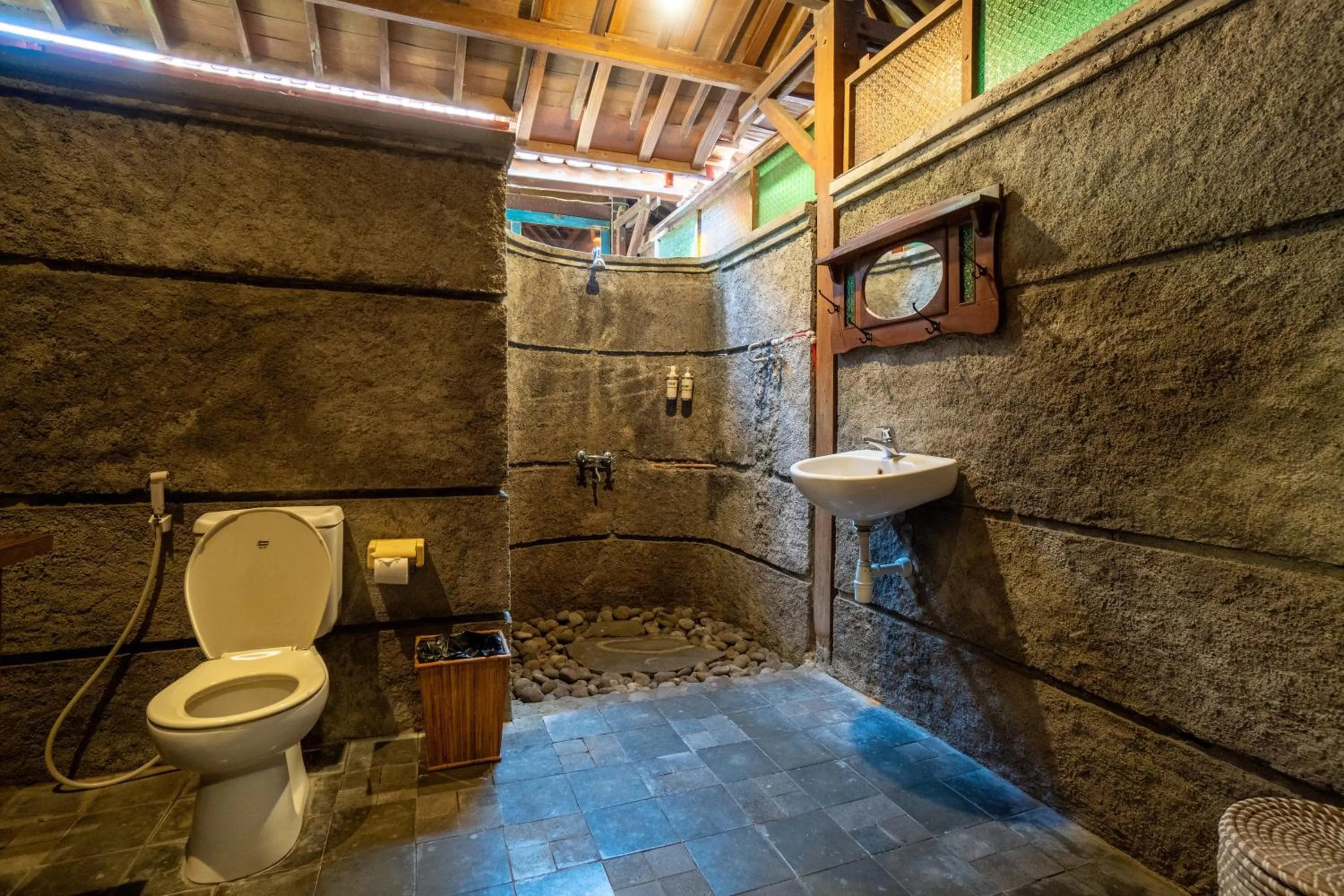 Tembi - Historical Home