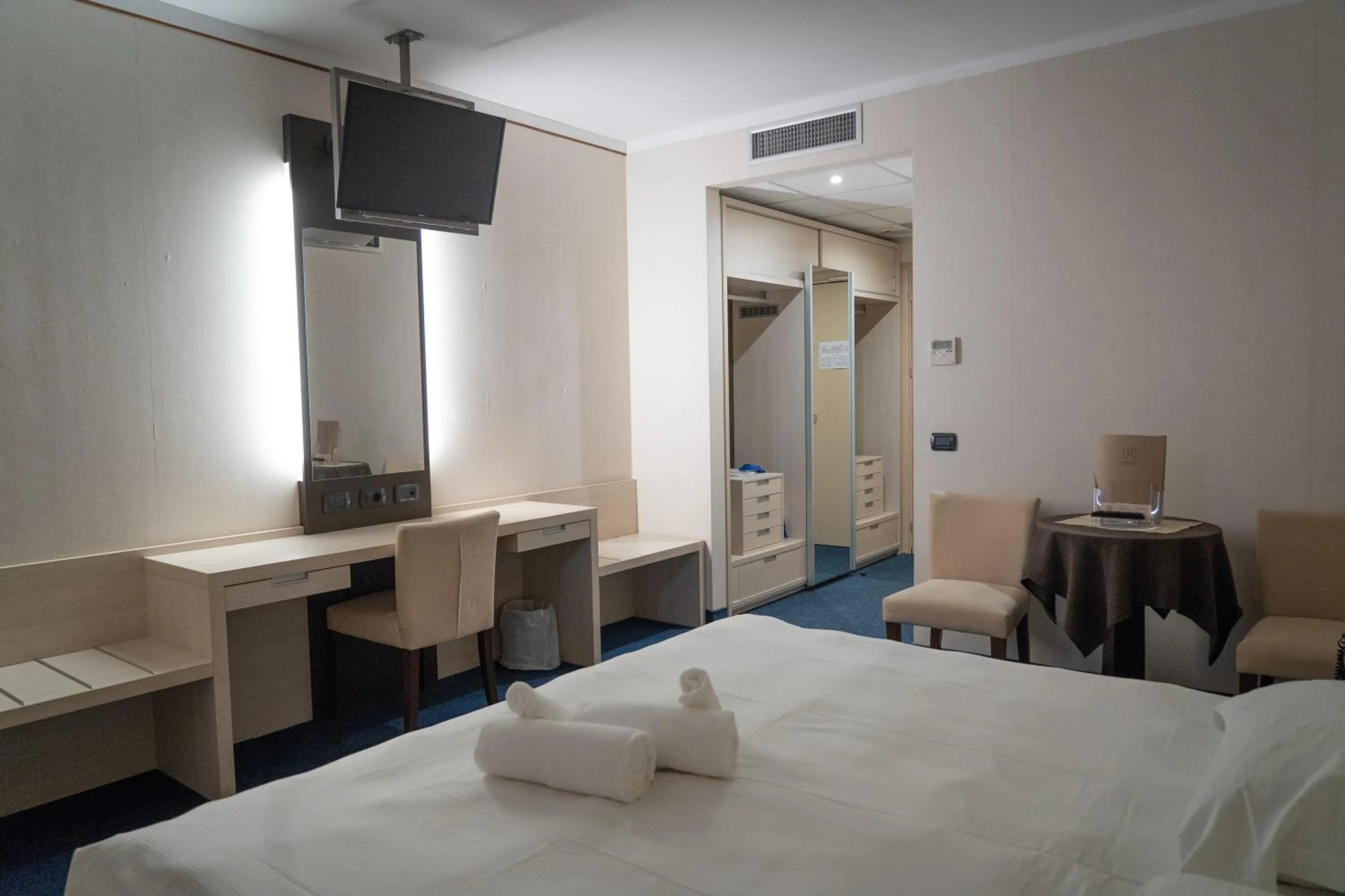 Bed in Cocca Hotel Royal Thai Spa