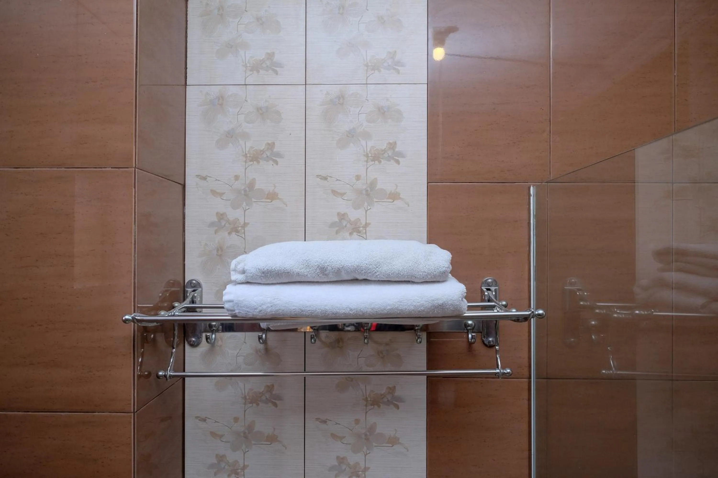 Bathroom in Urbanview Omah Eka Santi by RedDoorz