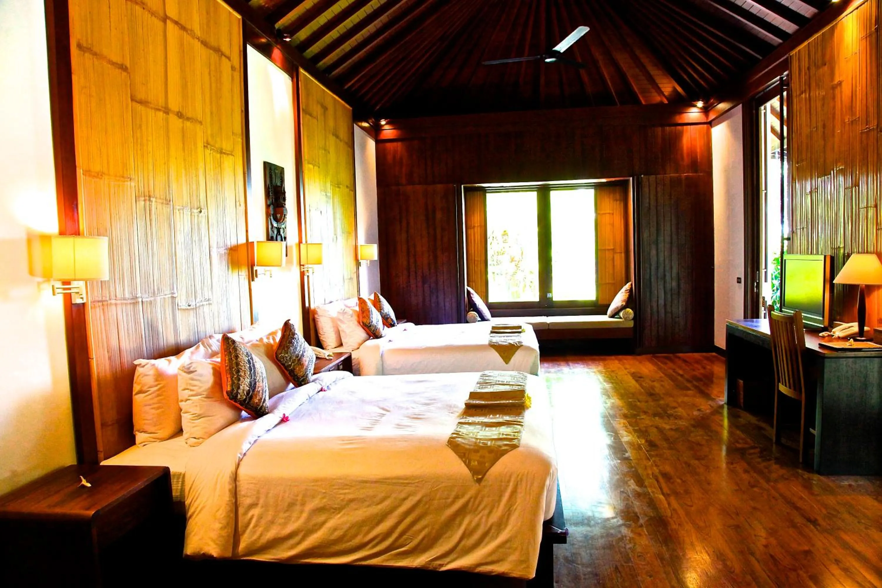 Bedroom, Bed in Anginsepoi