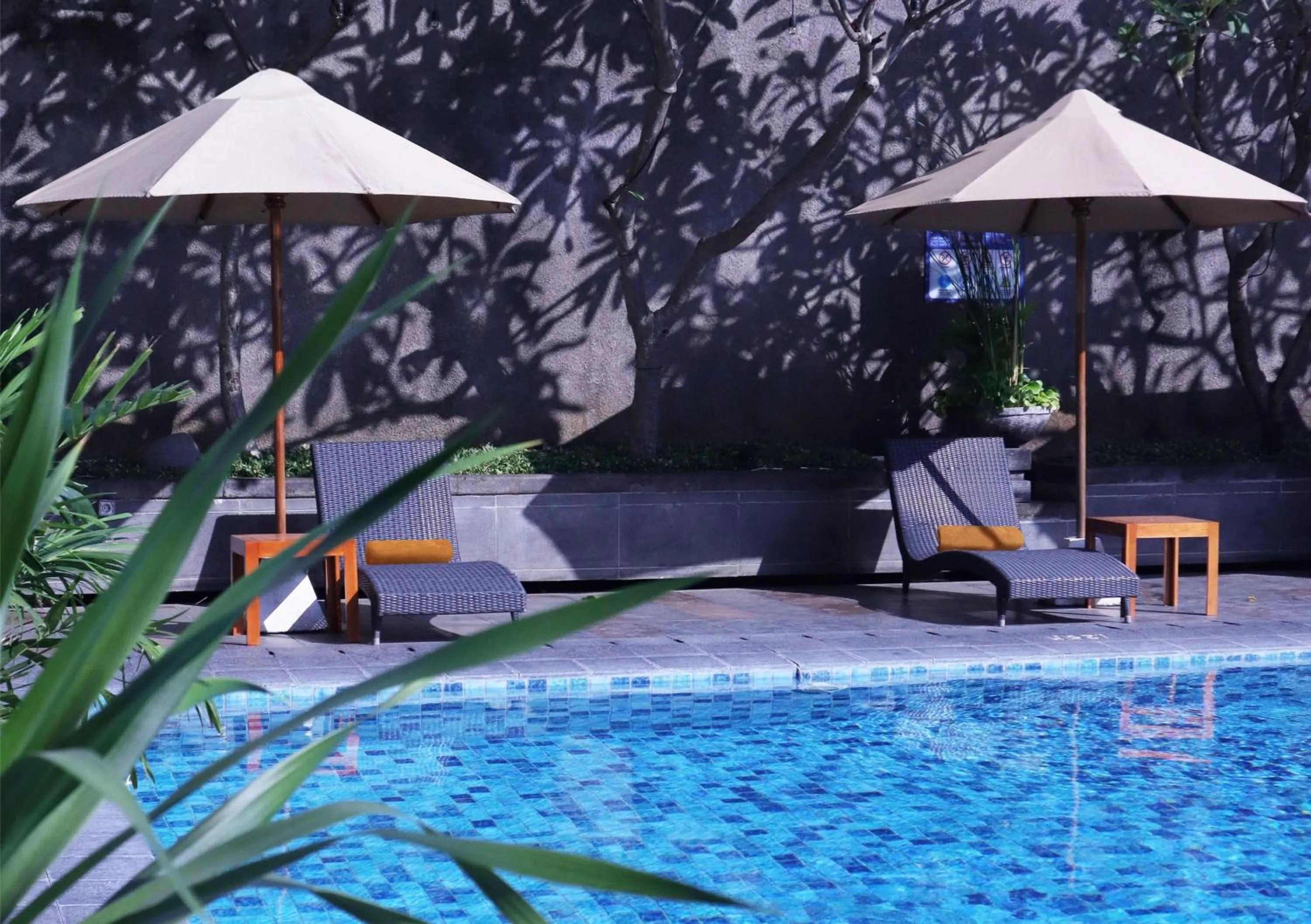 Swimming pool in Hotel Santika Premiere Semarang