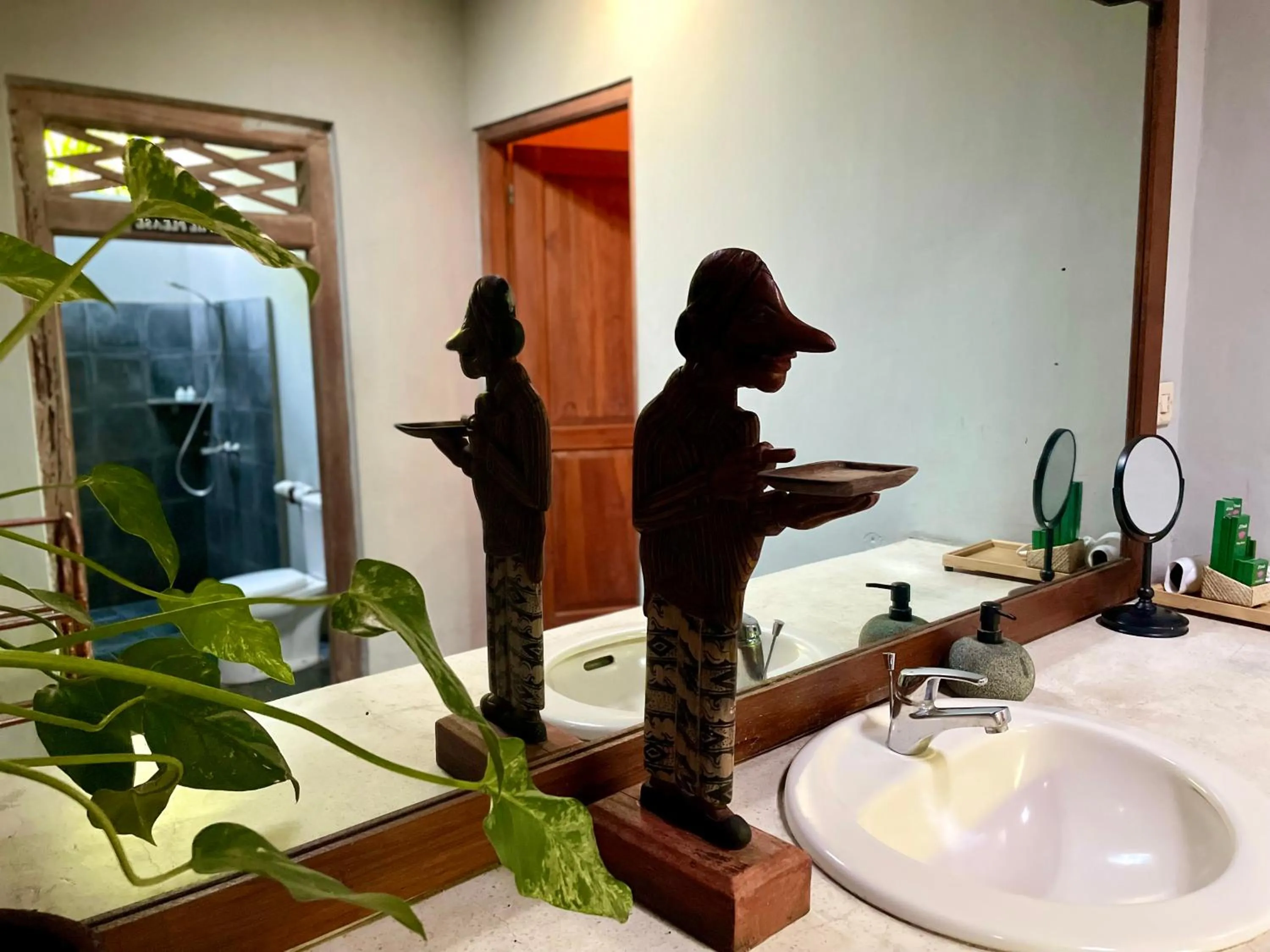 Bathroom in D'omah Yogya Hotel