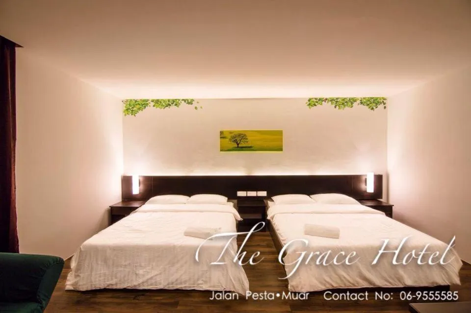 Bedroom, Bed in The Grace Hotel