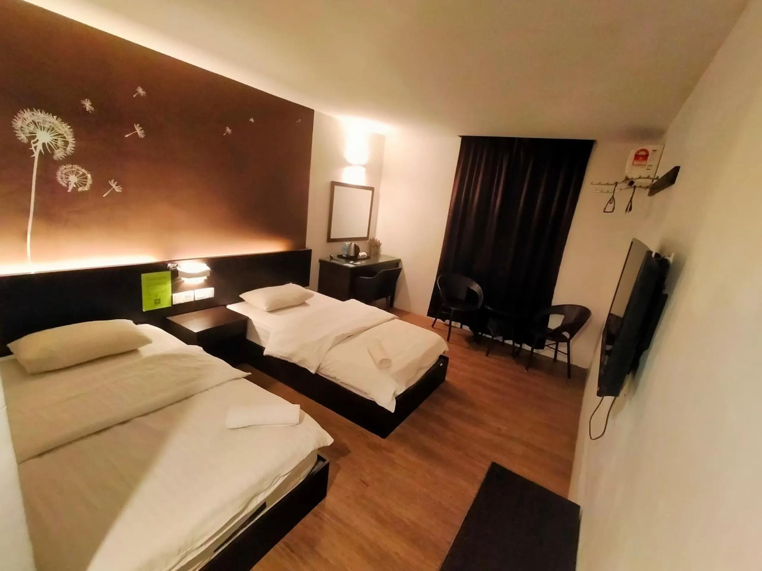 Bedroom, Bed in The Grace Hotel