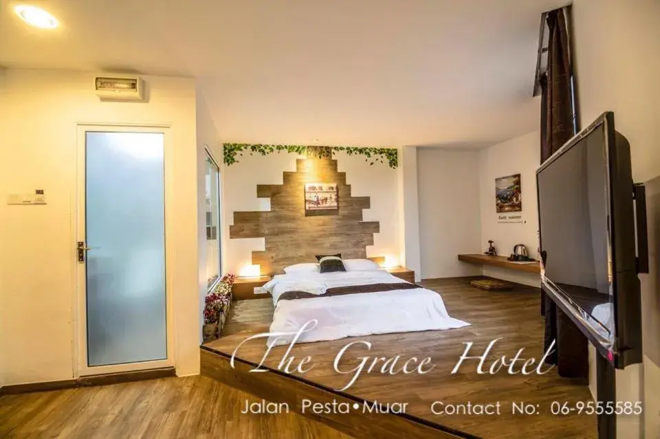 Superior Queen Room in The Grace Hotel Superior Queen Room in The Grace Hotel