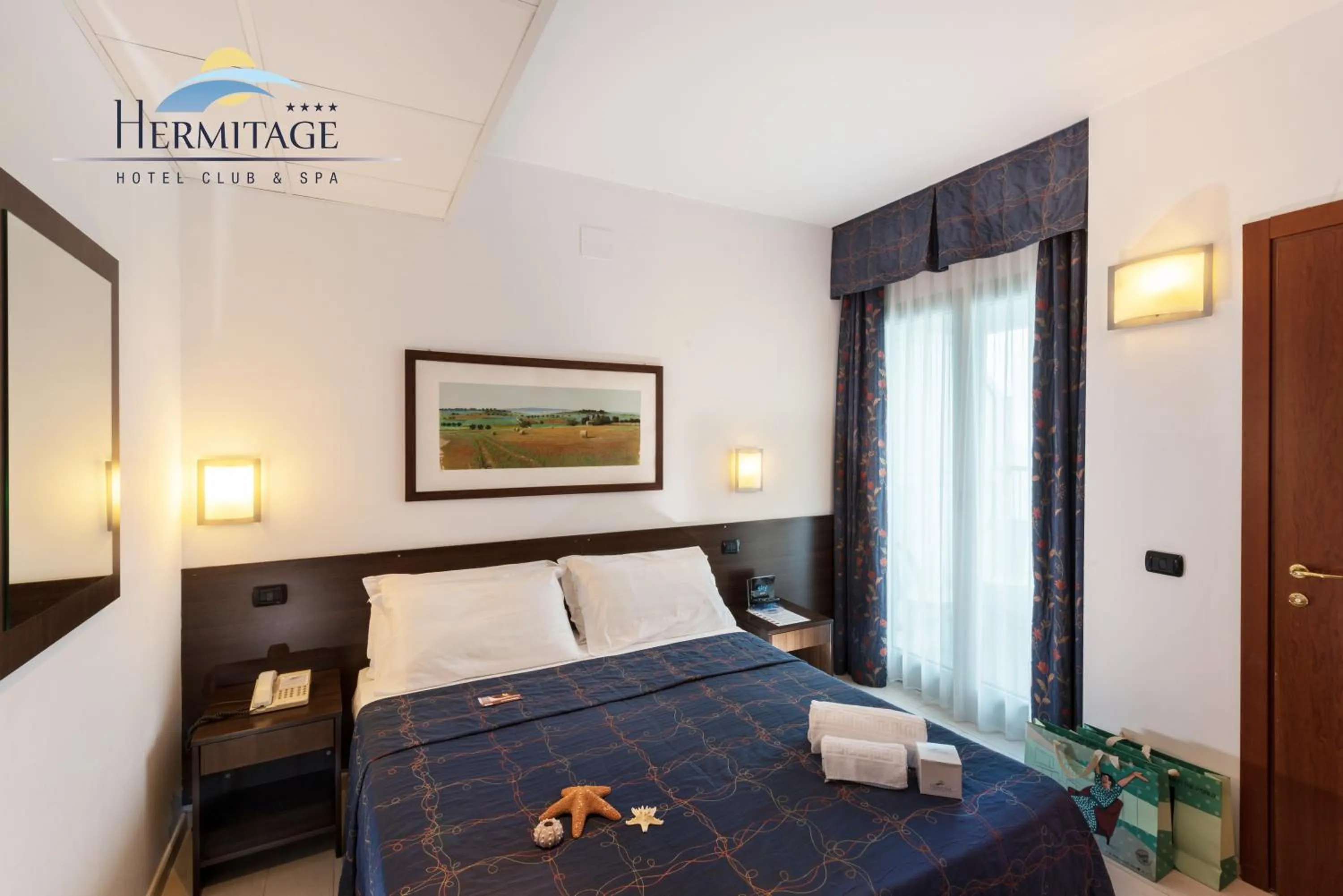 Bed in Hermitage Hotel