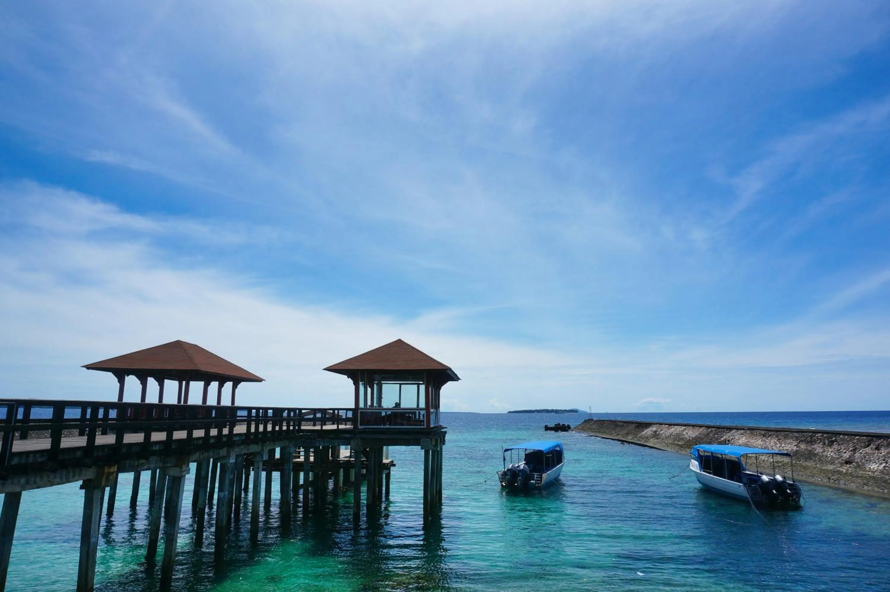 Area and facilities in Grand Luley Manado