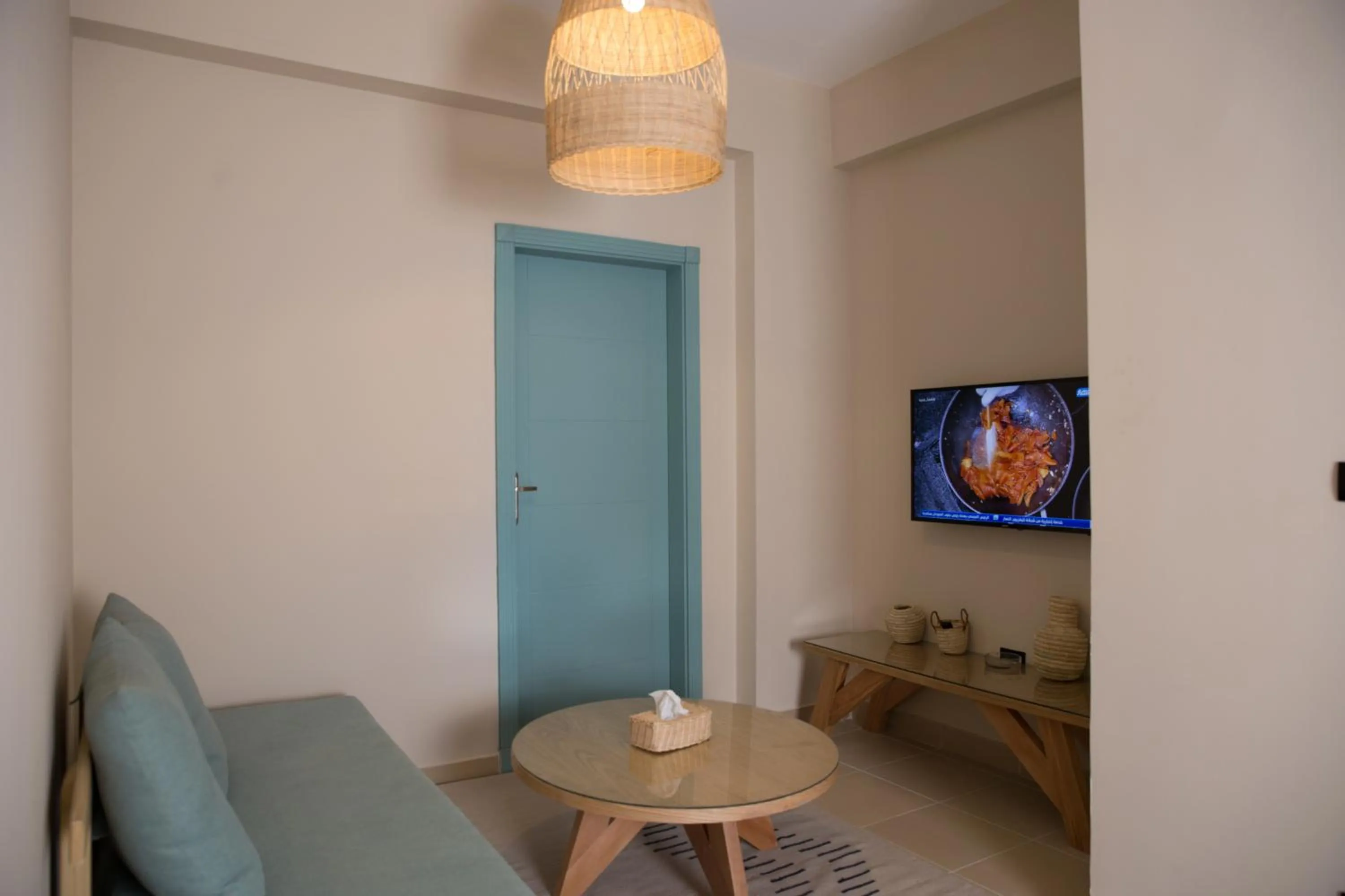 Communal lounge/ TV room in Redcon Suites