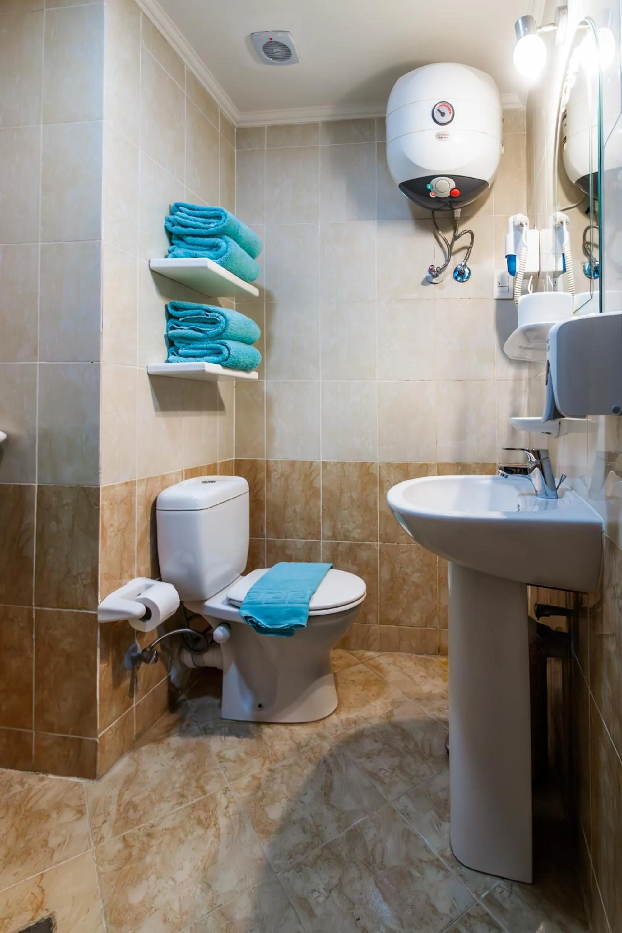 Shower in Redcon Suites