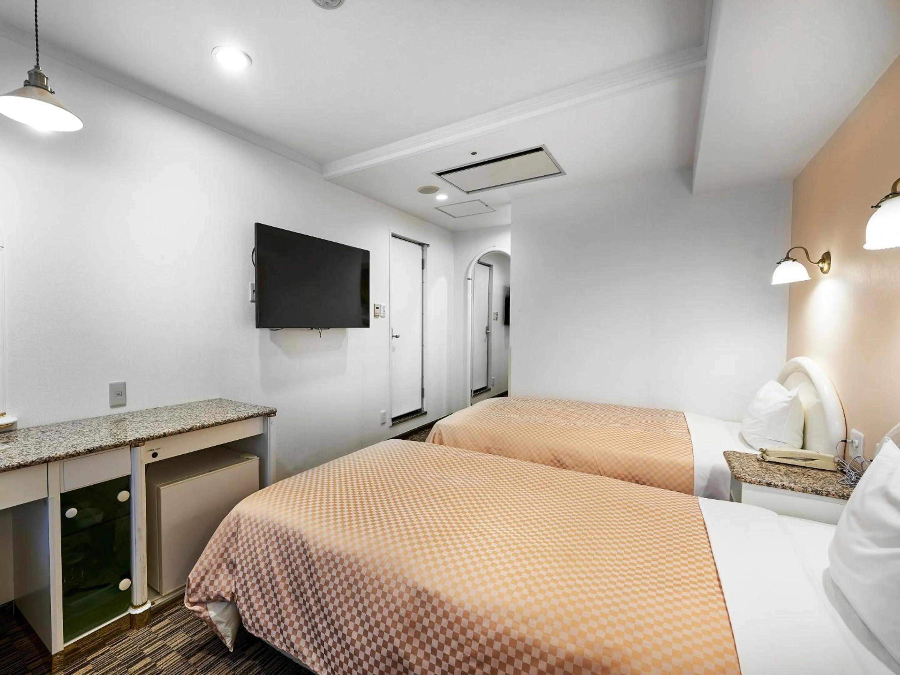 Photo of the whole room, Bed in Kobe Sannomiya Union Hotel